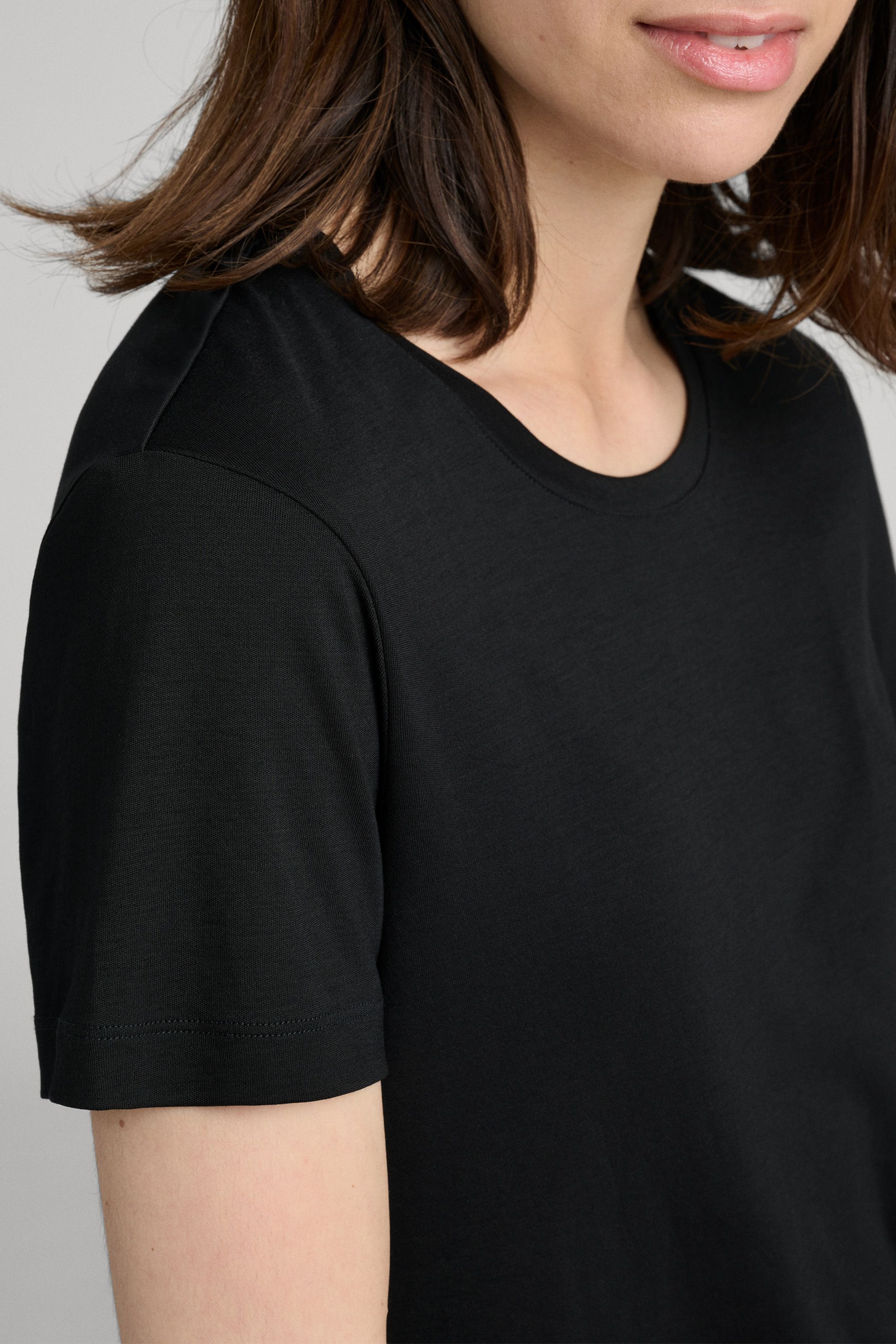 Image number 5 of The Lyocell T-Shirt - Archive