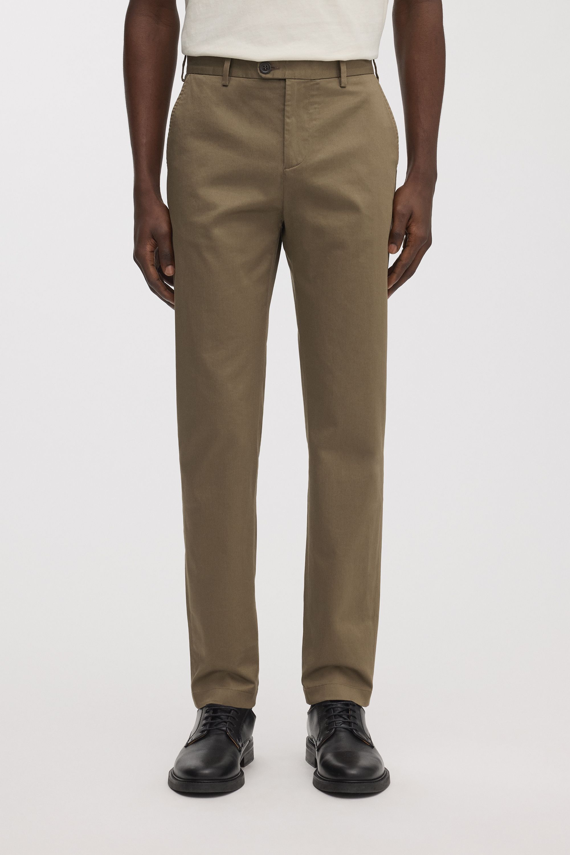 Image number 3 of The Slim Chino