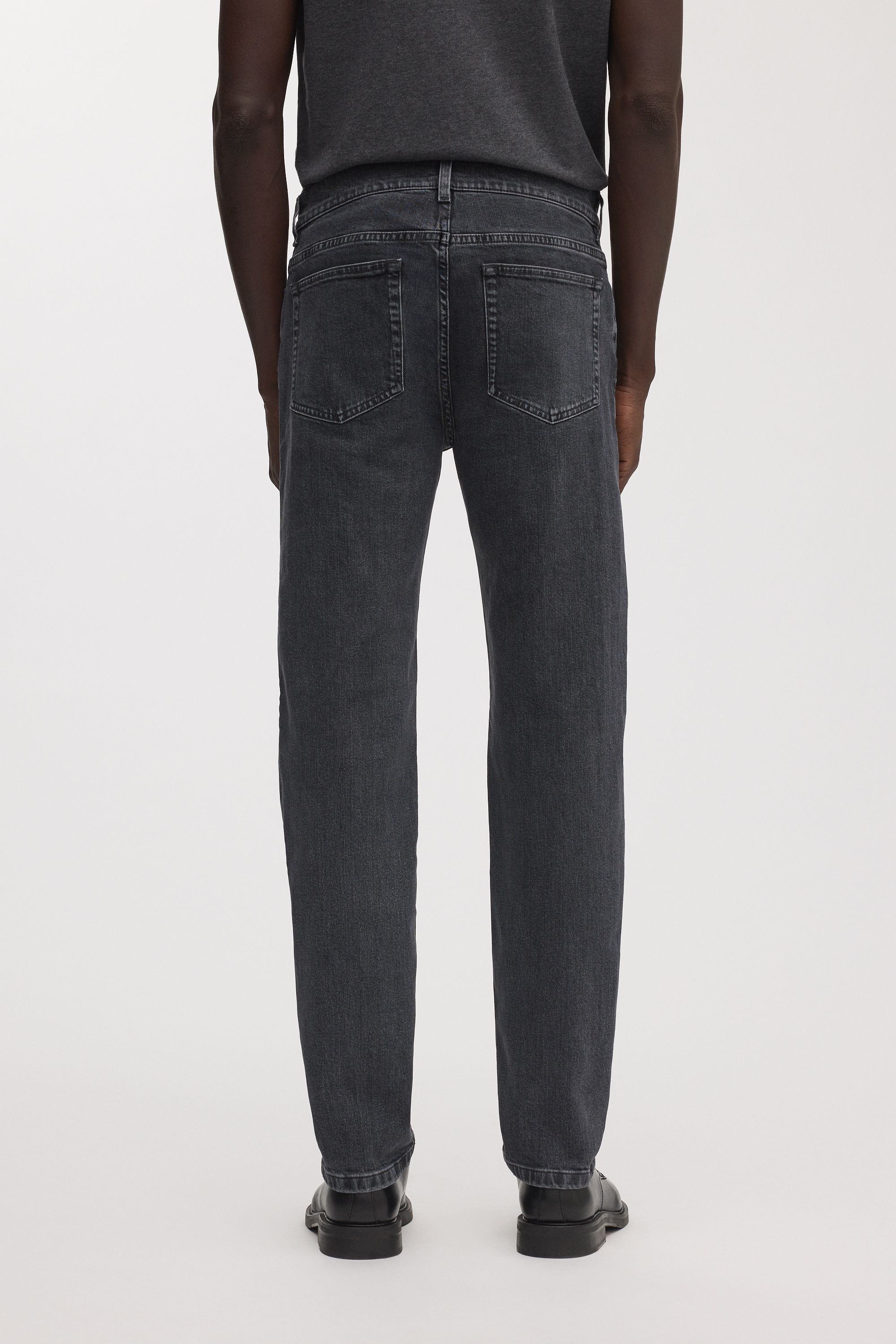 Image number 2 of The Slim Jeans