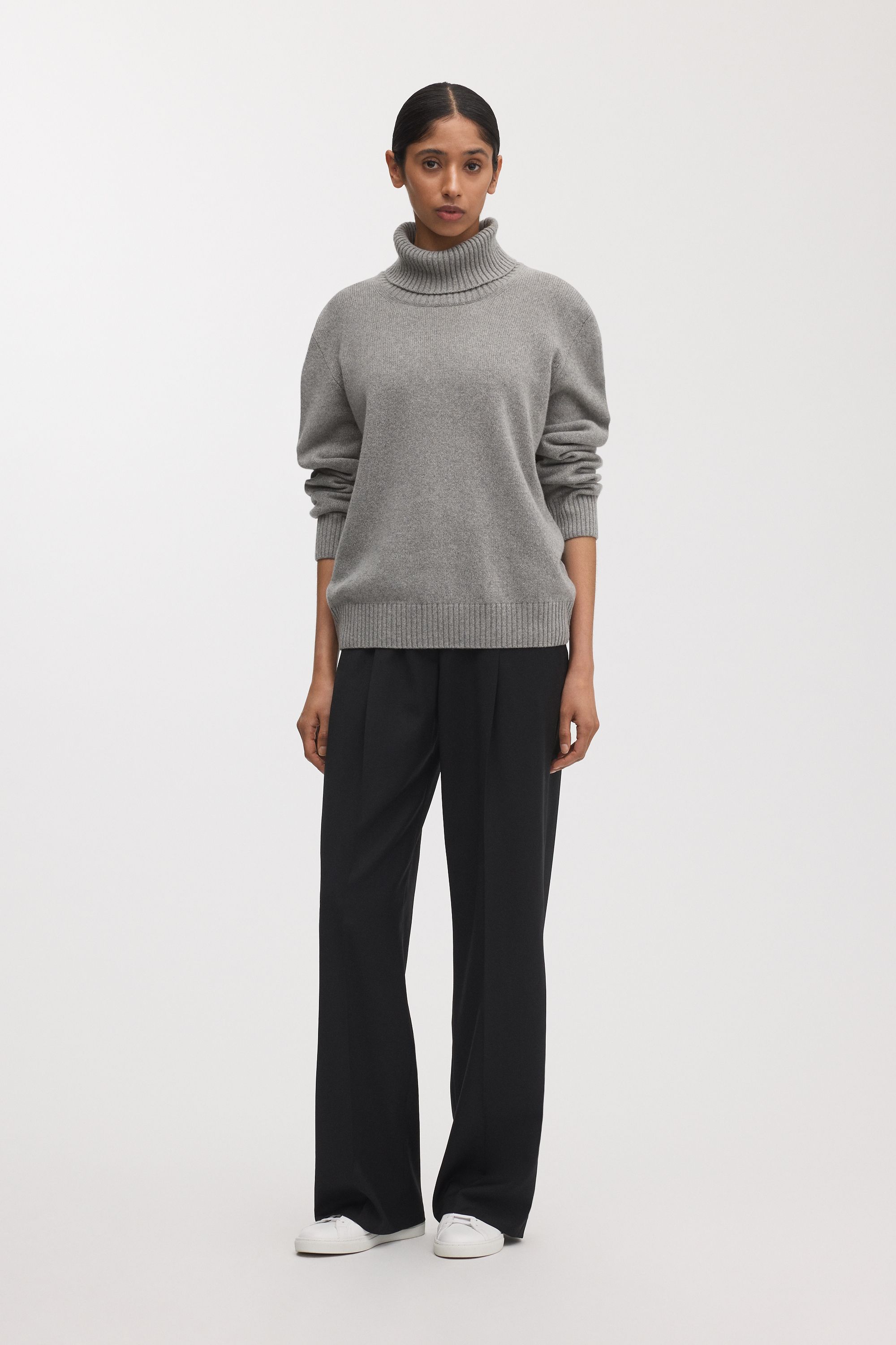 Image number 1 of The Cashmere Roll Neck