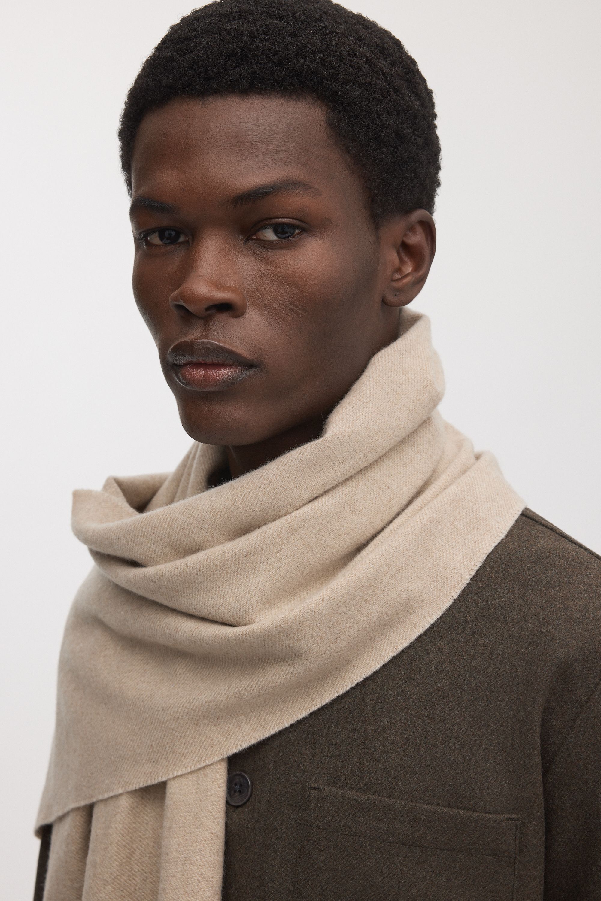 Image number 4 of The Cashmere Wool Scarf