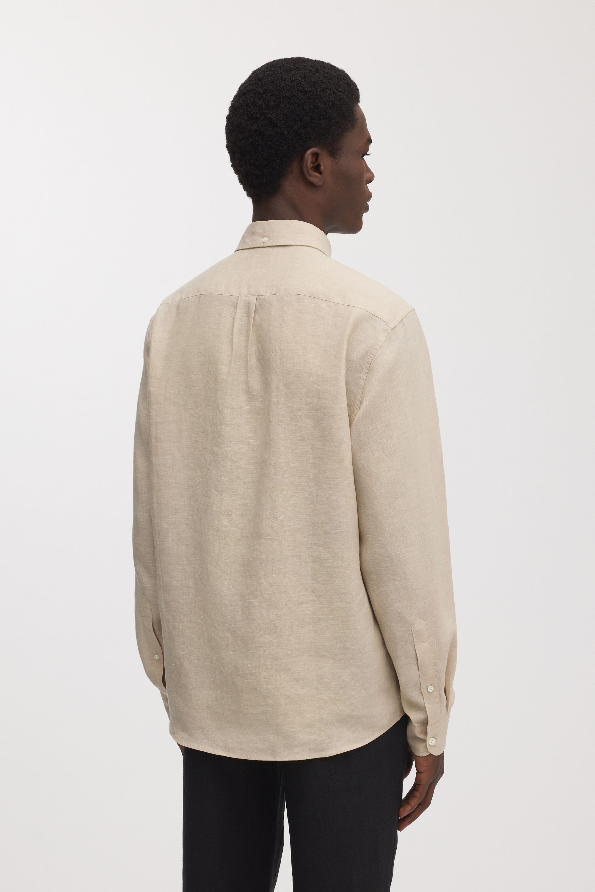 Image number 4 of The Linen Shirt