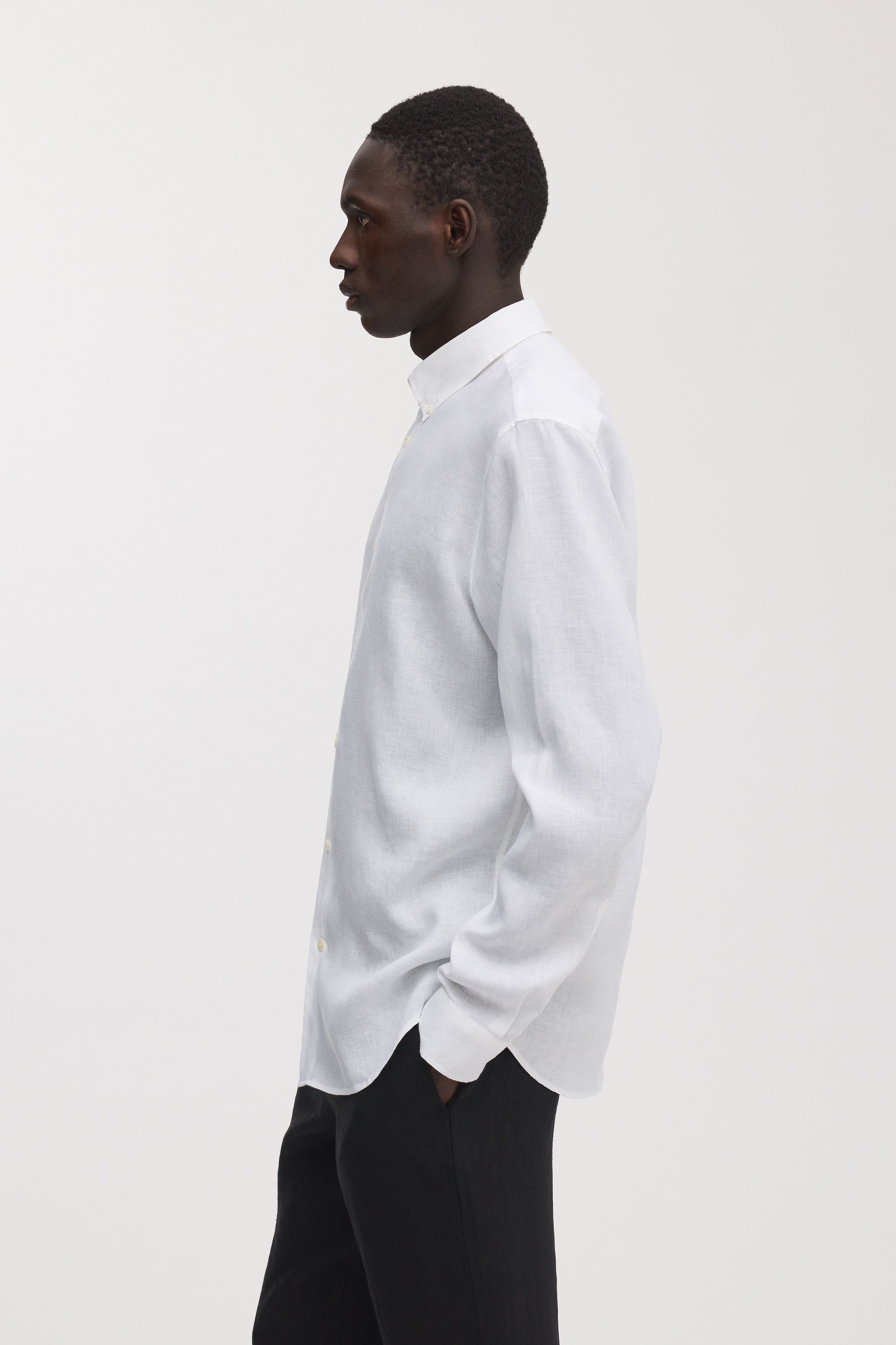 Image number 3 of The Linen Shirt