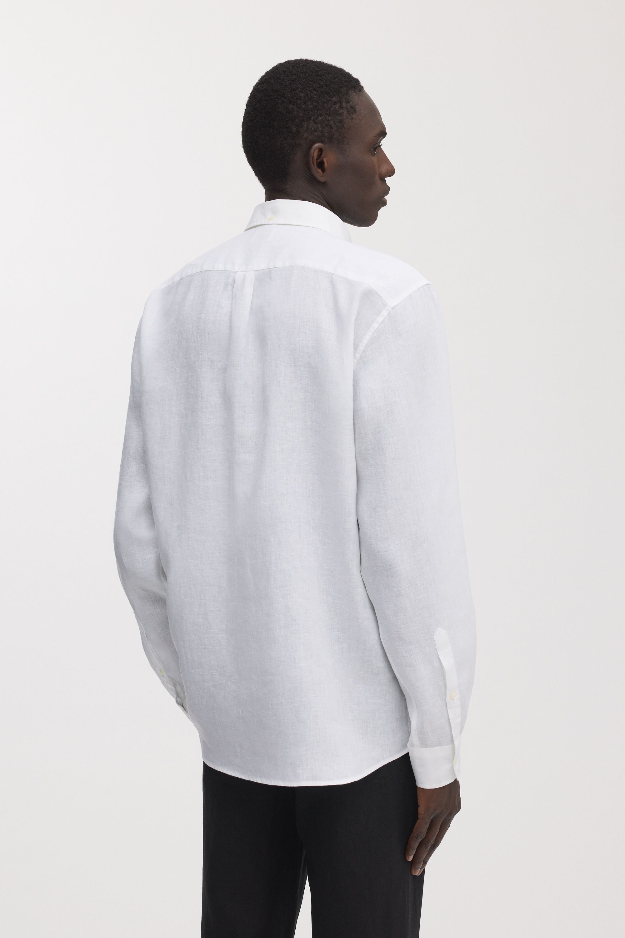 Image number 4 of The Linen Shirt