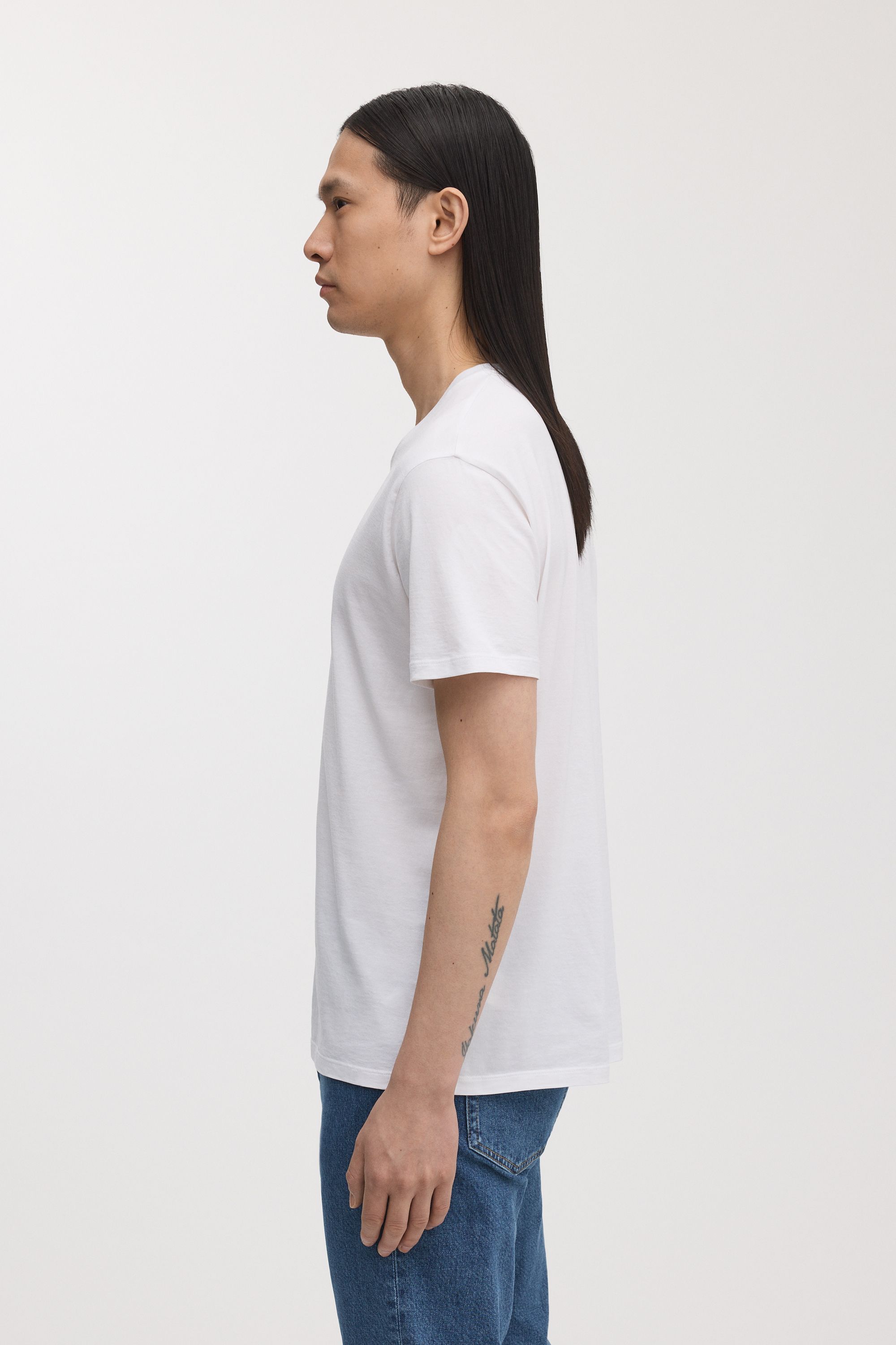 Image number 3 of The Lightweight T-Shirt