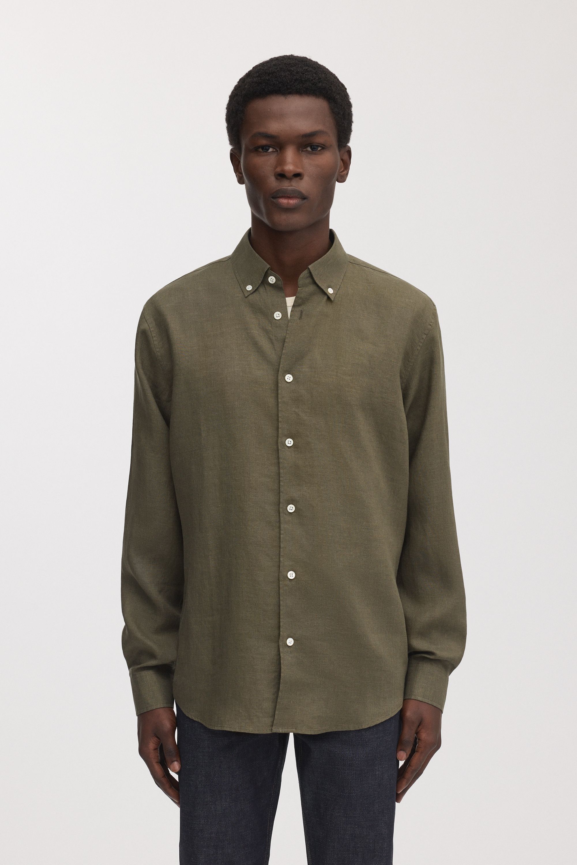 Image number 2 of The Linen Shirt