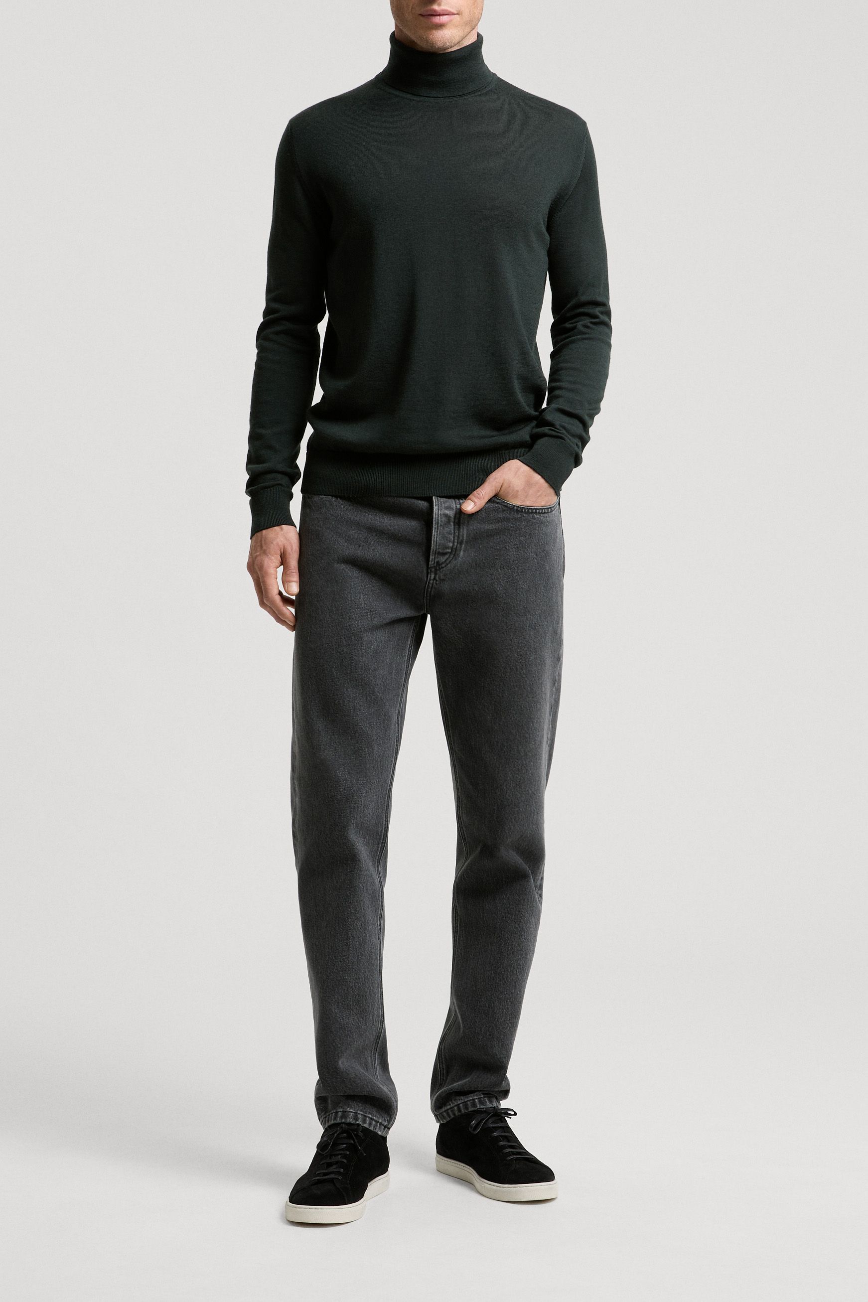 Image number 4 of The Merino Roll Neck - Archive