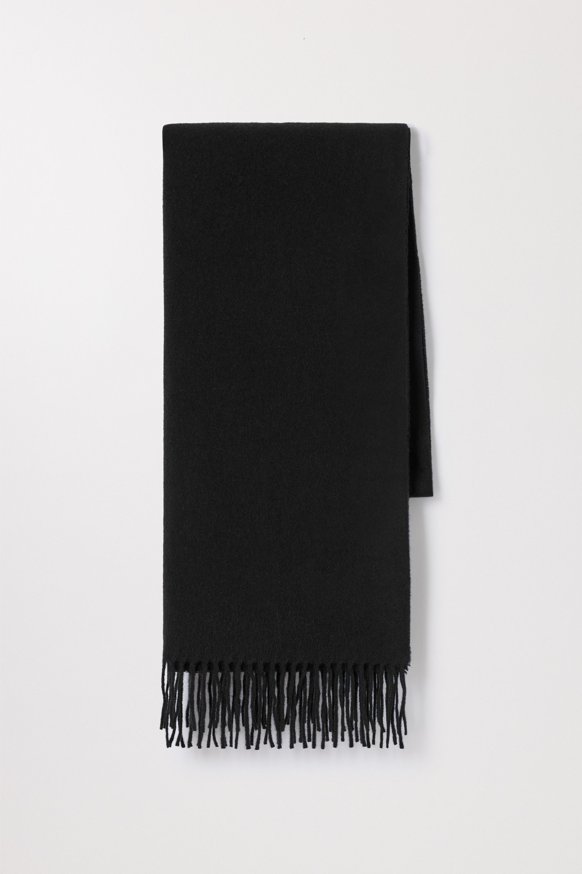 Image number 3 of The Oversized Cashmere Wool Scarf