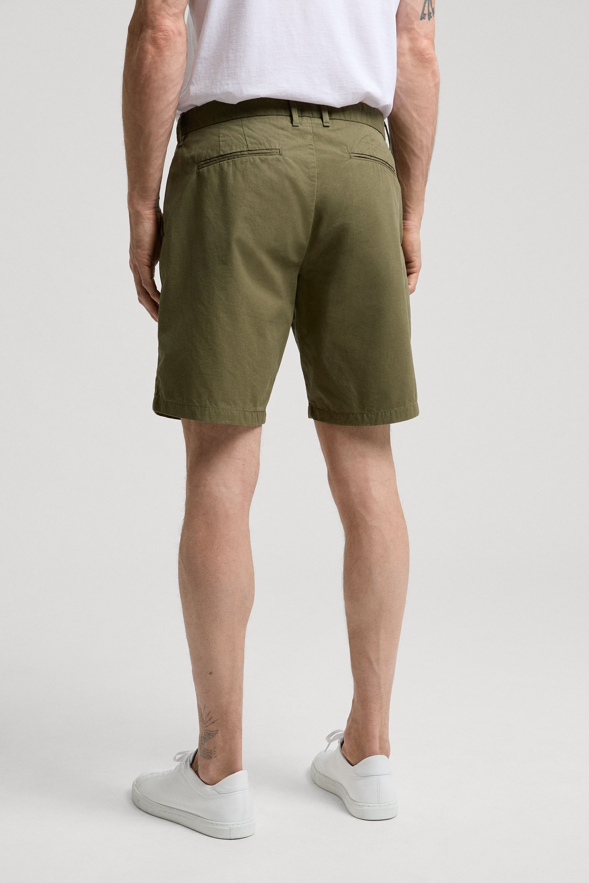 Image number 3 of The Shorts - Archive