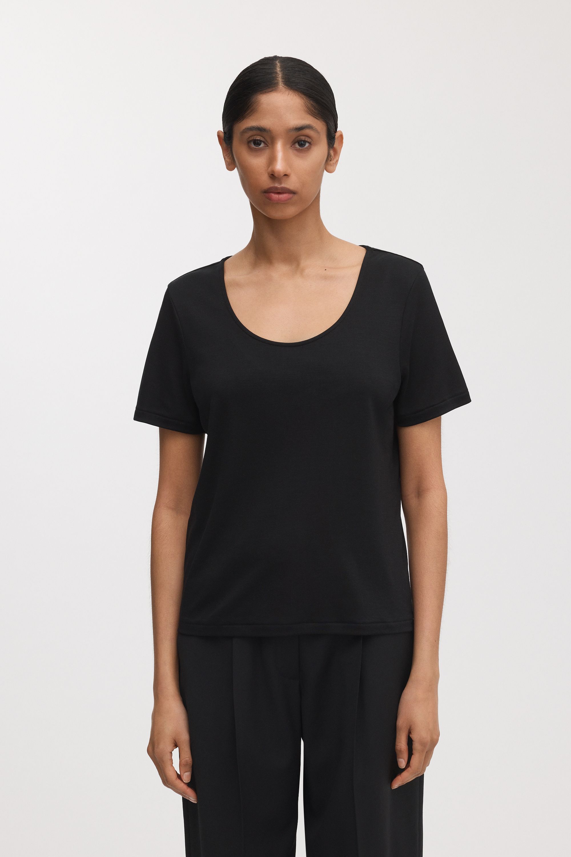 Image number 2 of The Scoop Neck Top