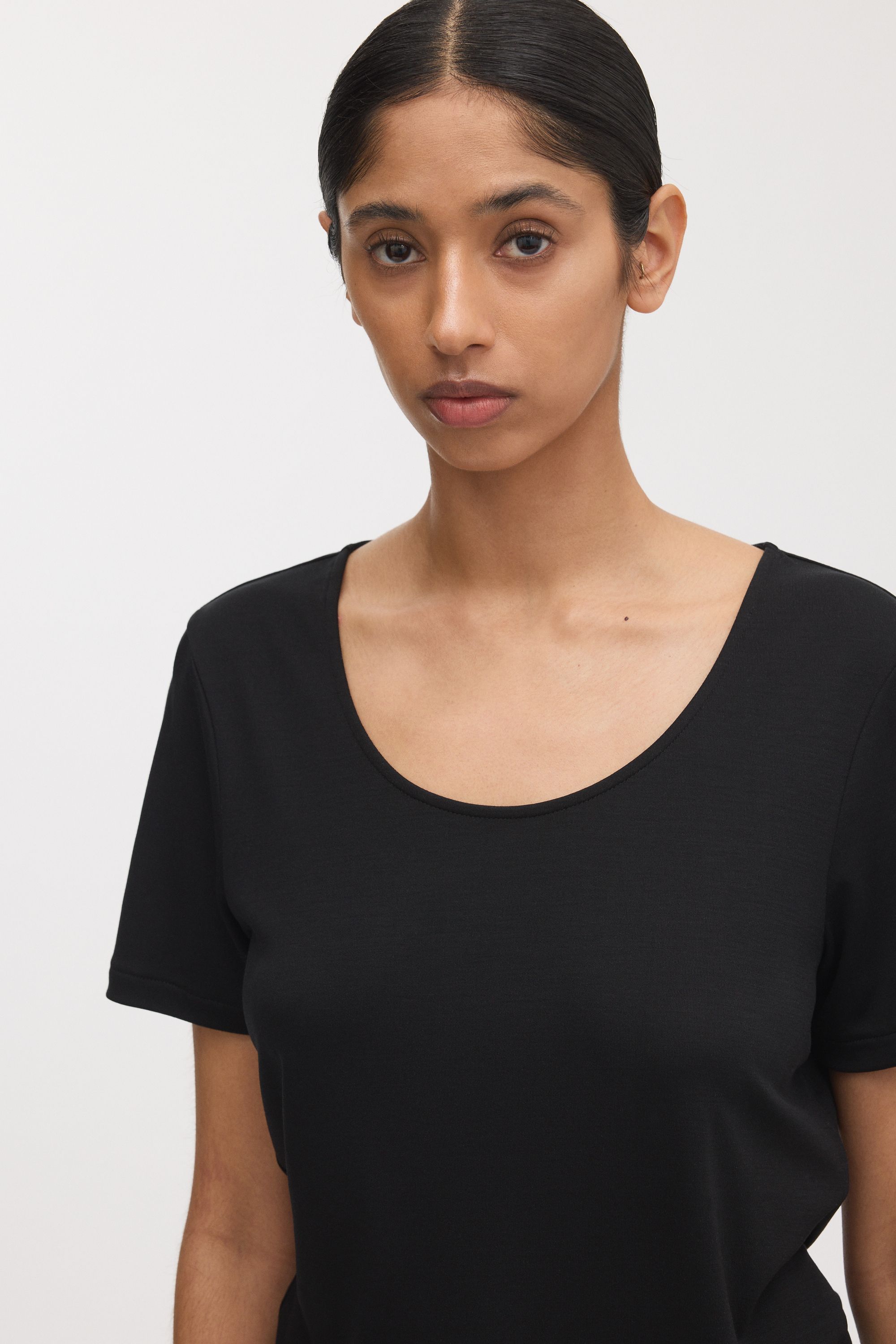 Image number 5 of The Scoop Neck Top
