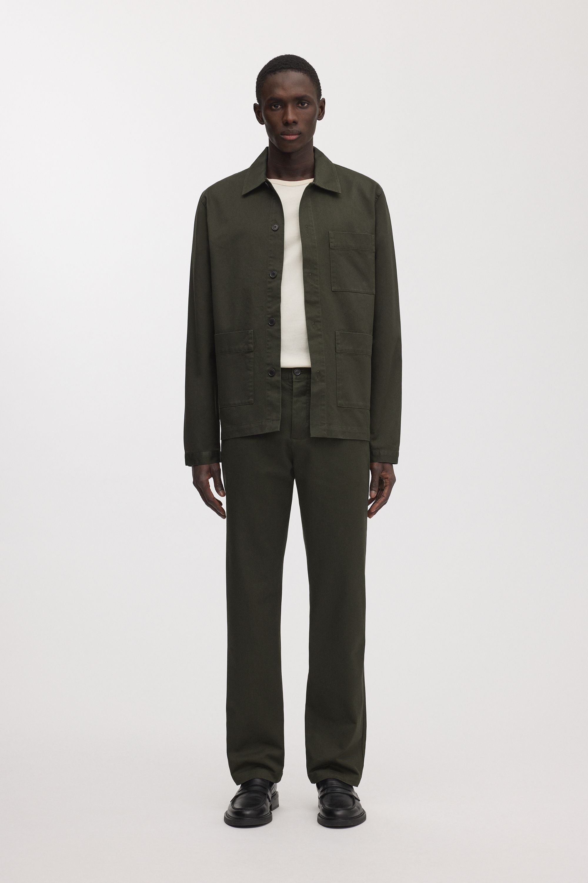 The Loose Twill Chino