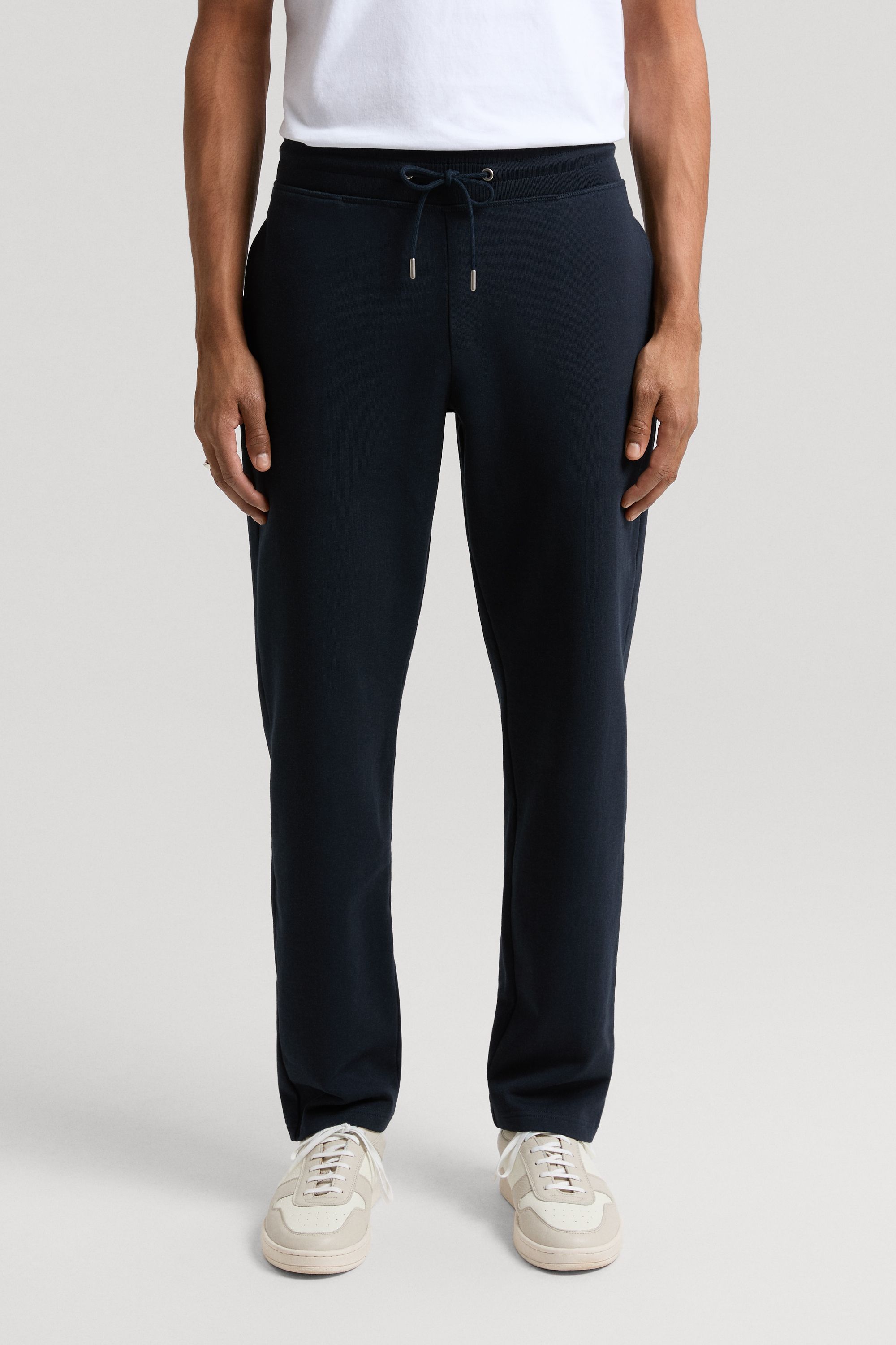 Image number 2 of The Sweatpants v1.0 - Archive