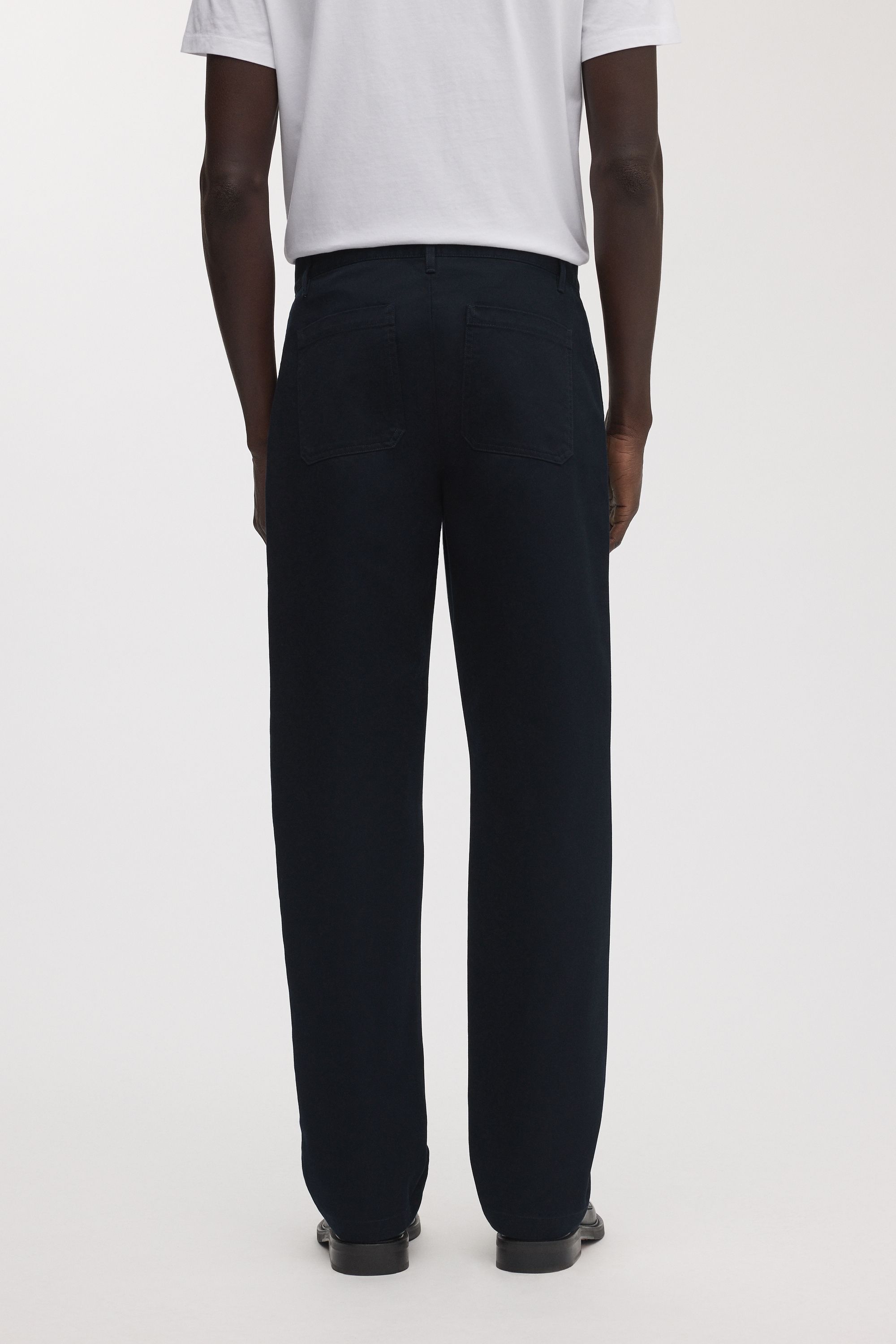 Image number 4 of The Loose Twill Chino