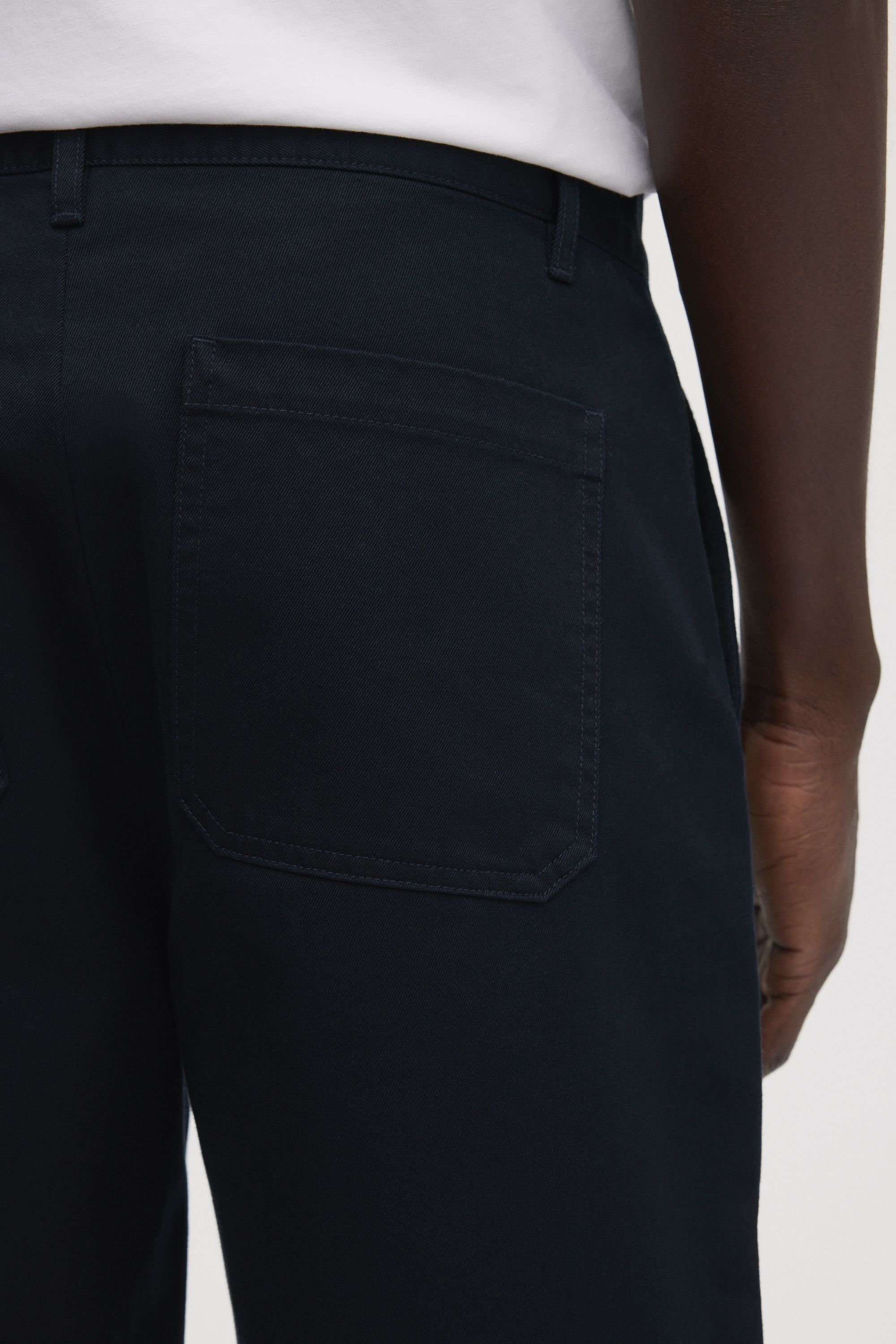 Image number 5 of The Loose Twill Chino