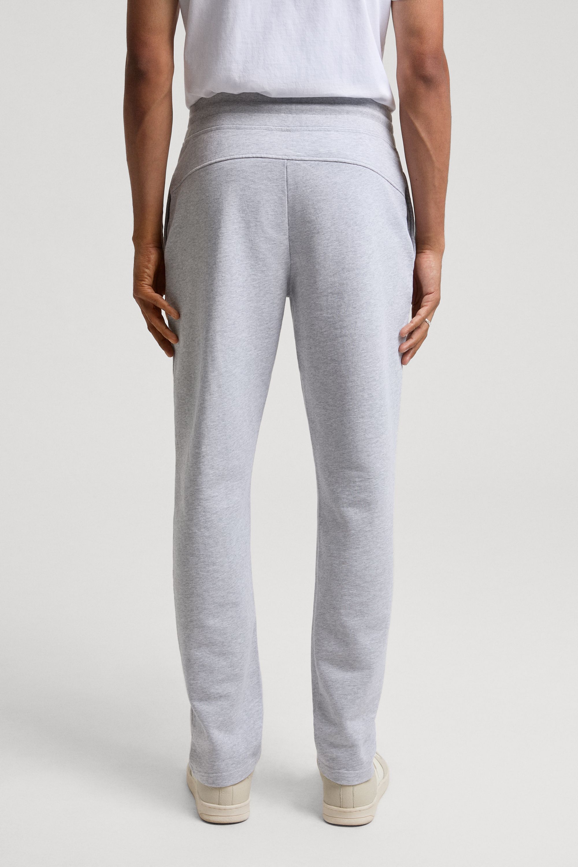 Image number 4 of The Sweatpants v1.0 - Archive