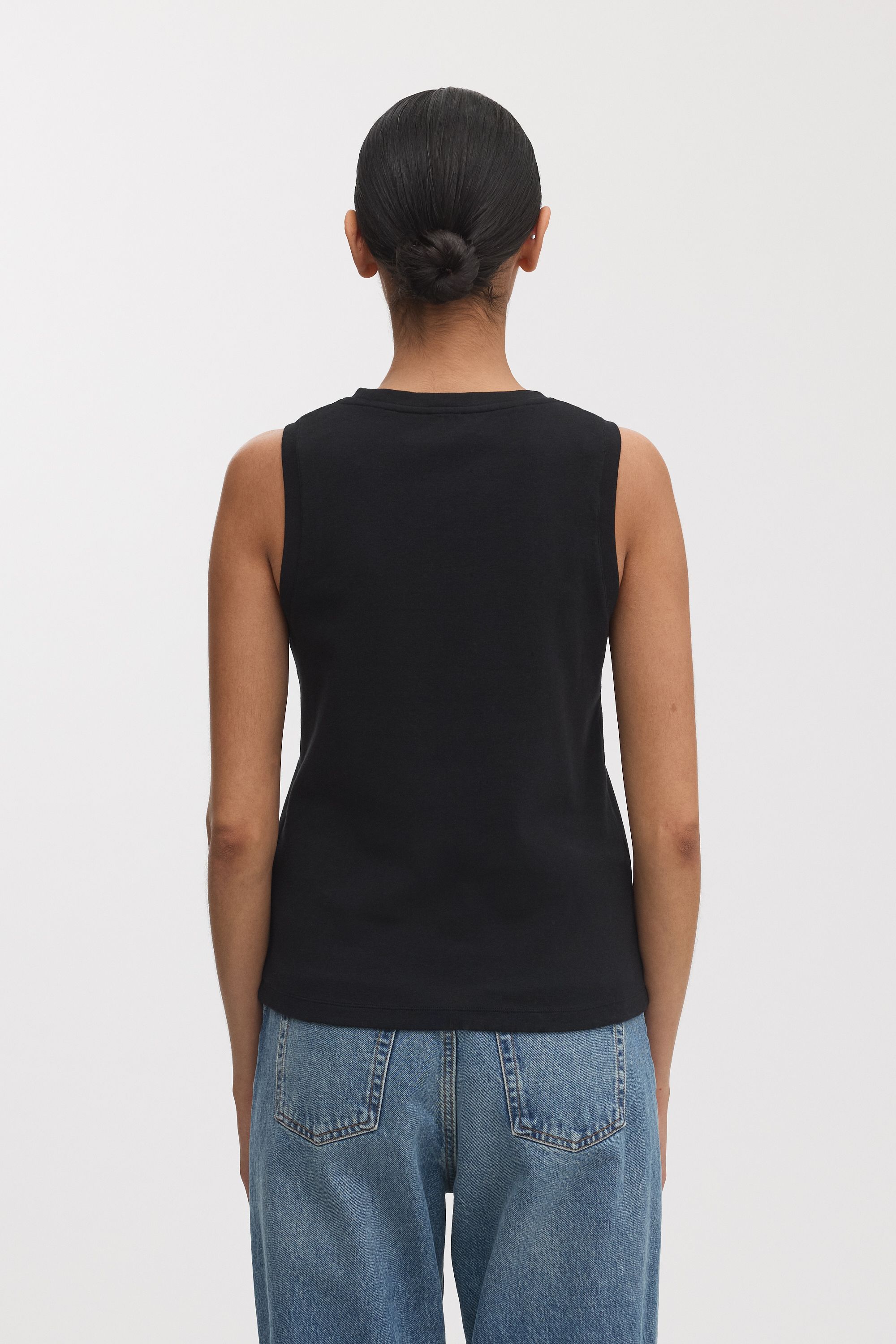 Image number 3 of The Tank Top