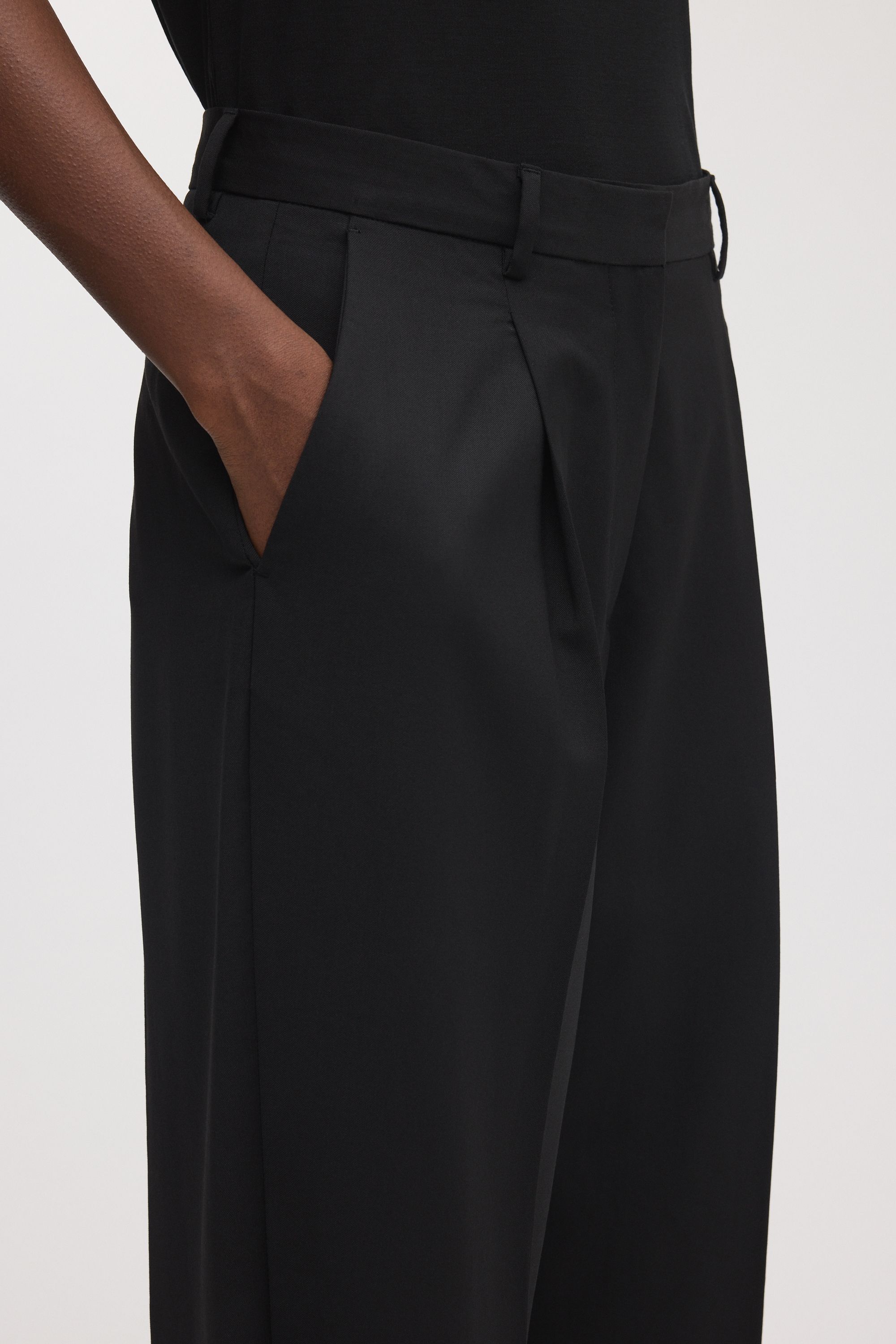 Image number 5 of The Wool Trousers