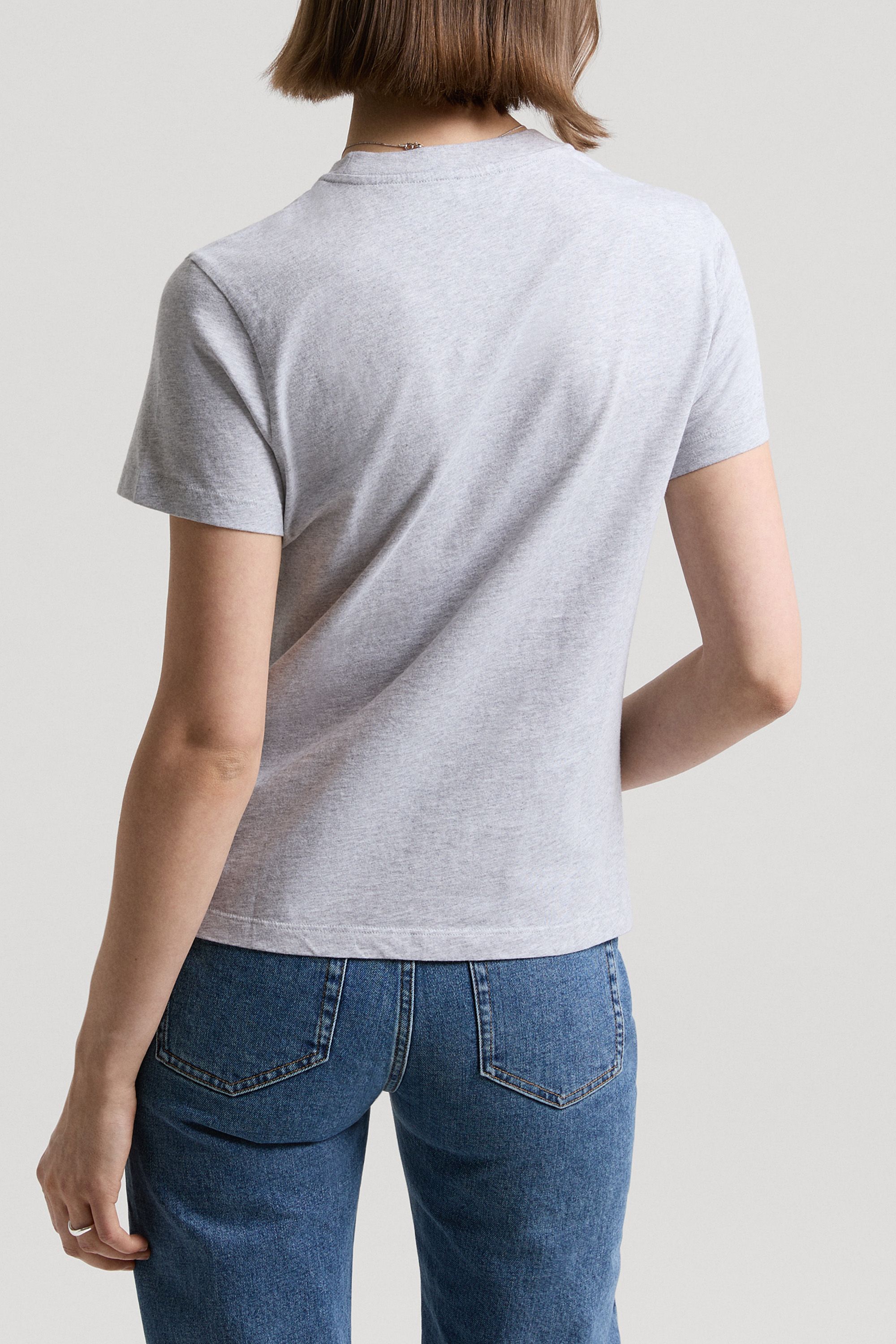 Image number 4 of The T-shirt - Archive