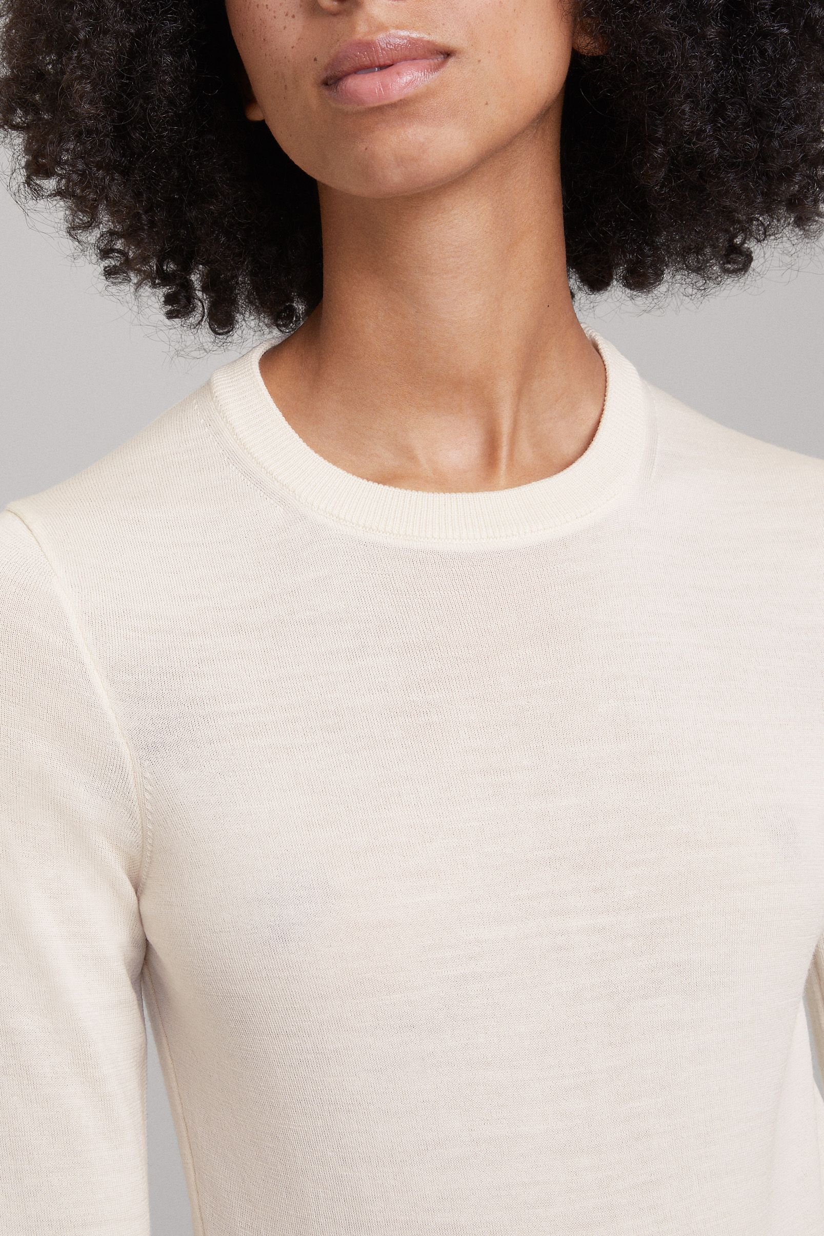 Image number 5 of The Merino Crew Neck Sweater - Archive