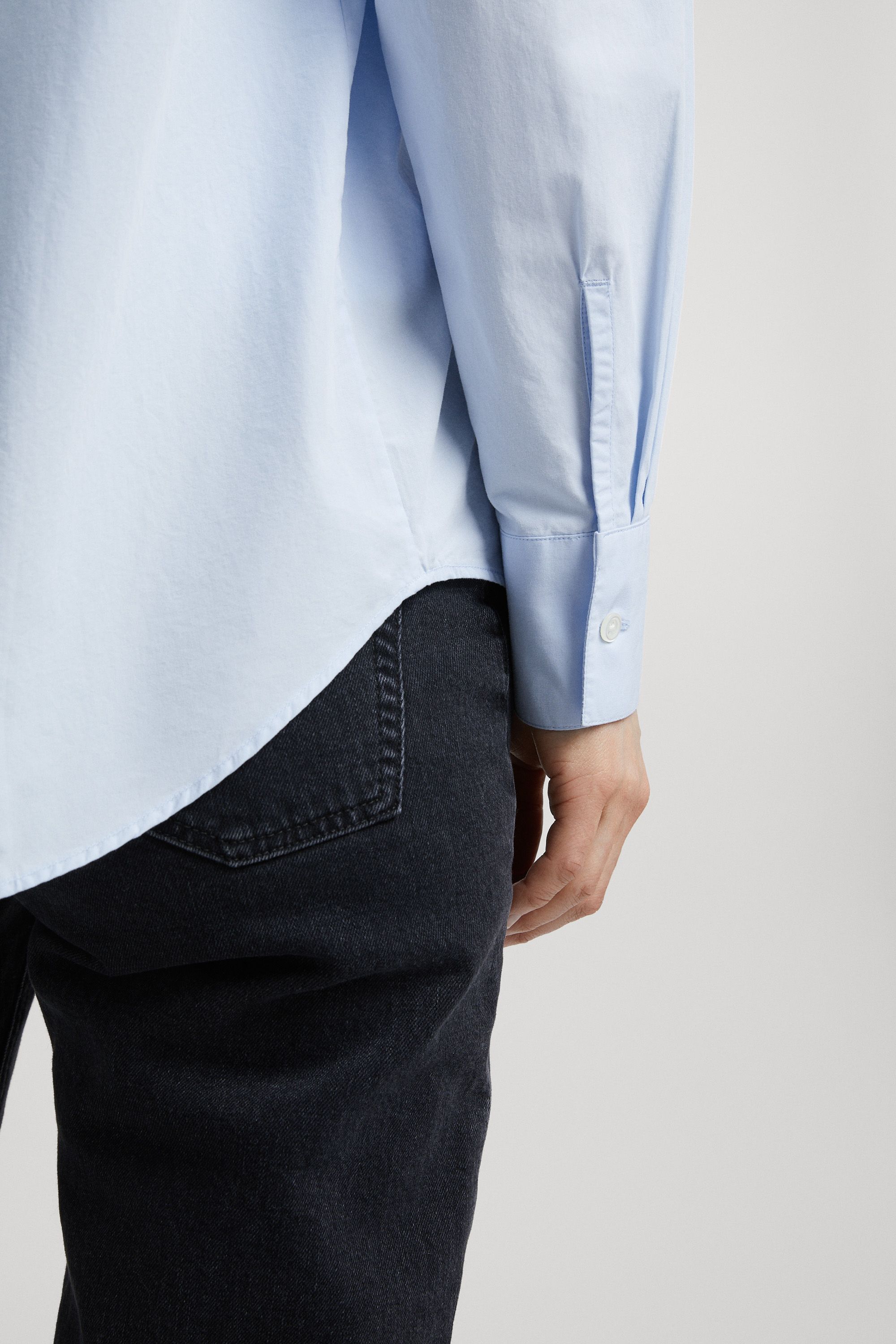 Image number 4 of The Shirt v1.0 - Archive