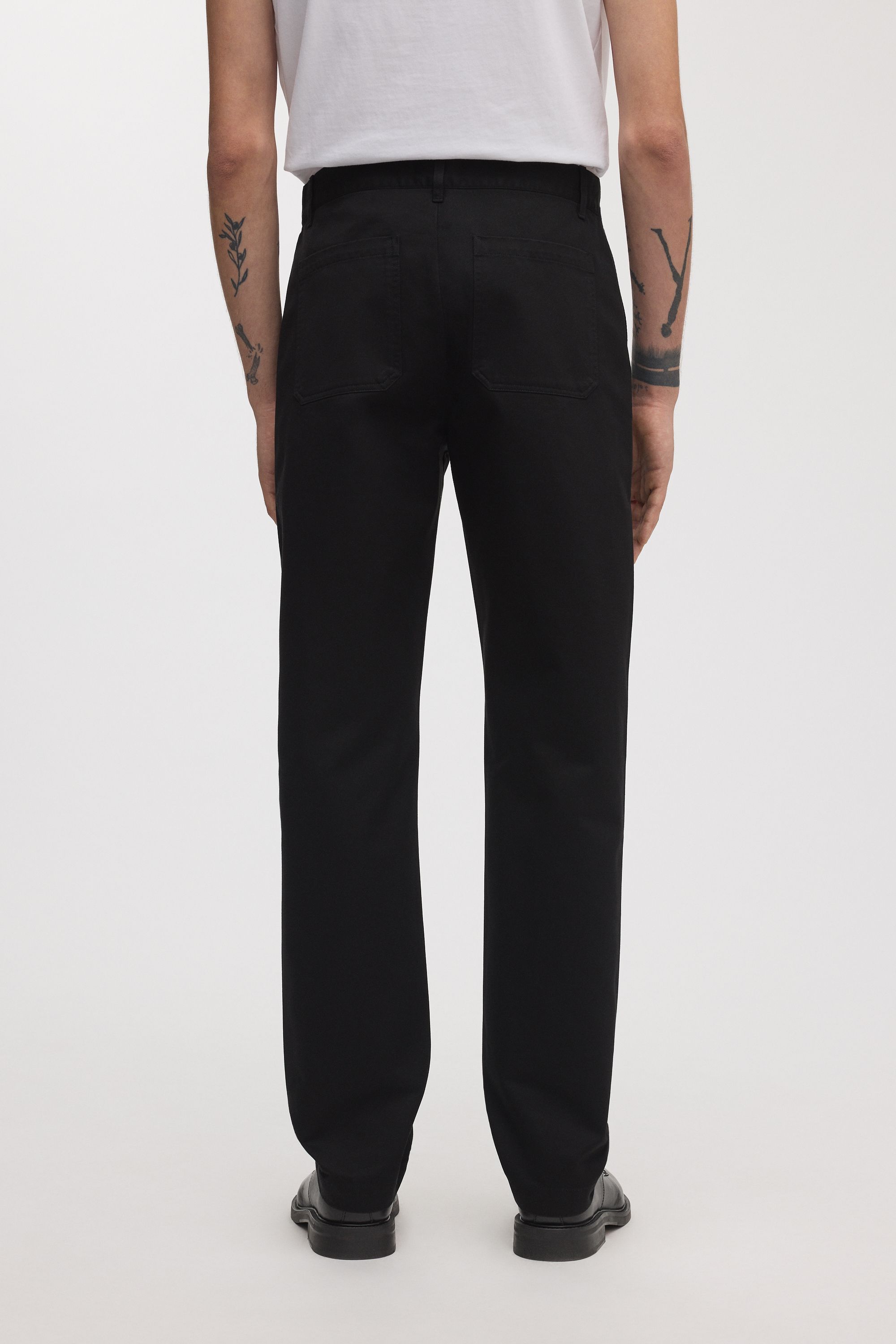 The Regular Twill Chino