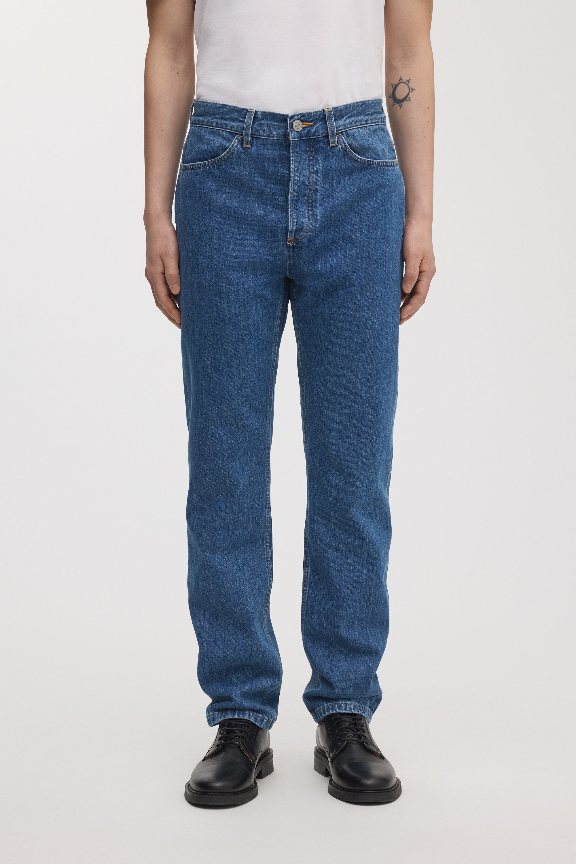 Image number 2 of The Regular Jeans