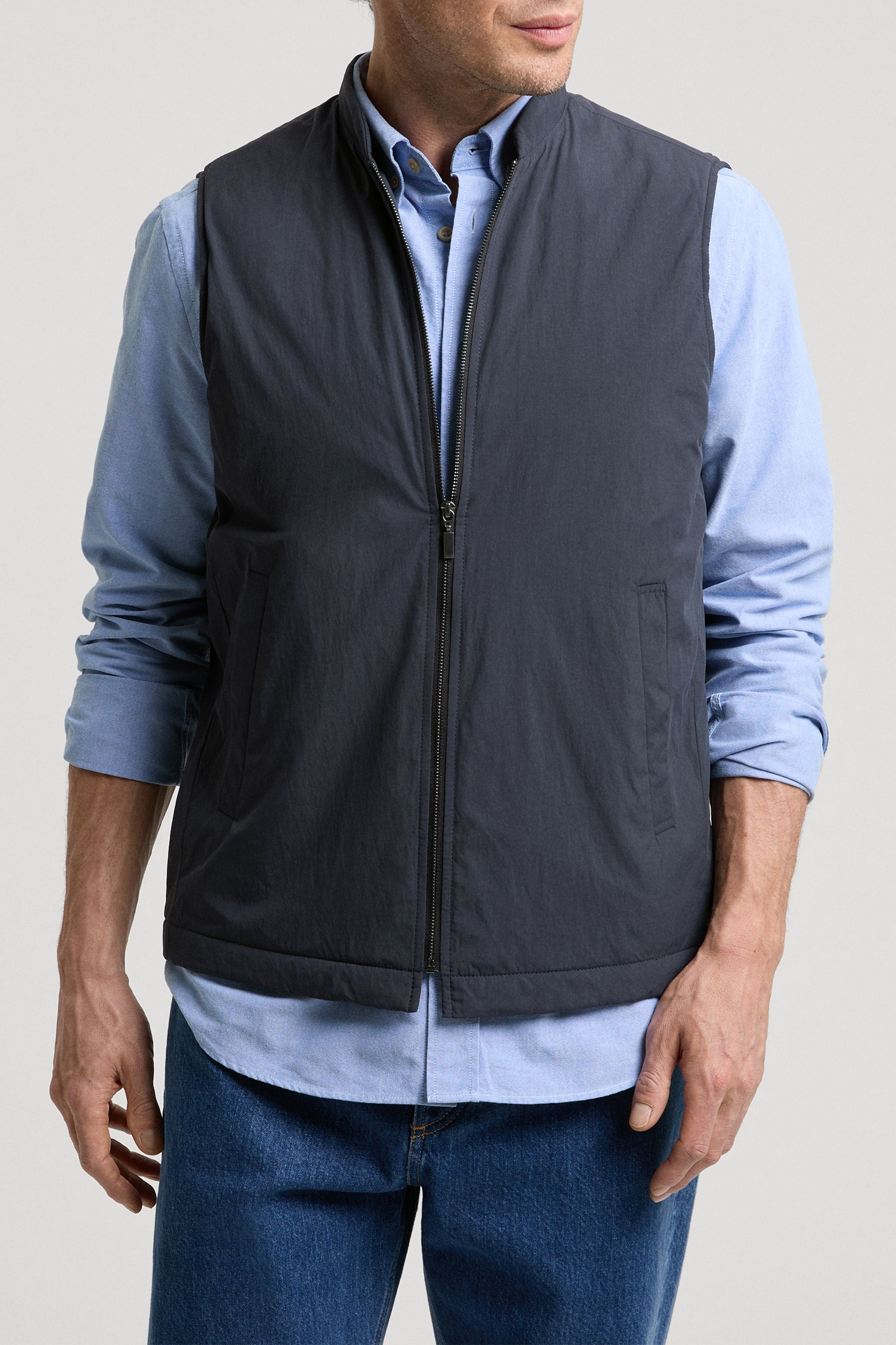 Image number 2 of The Zip Vest - Archive