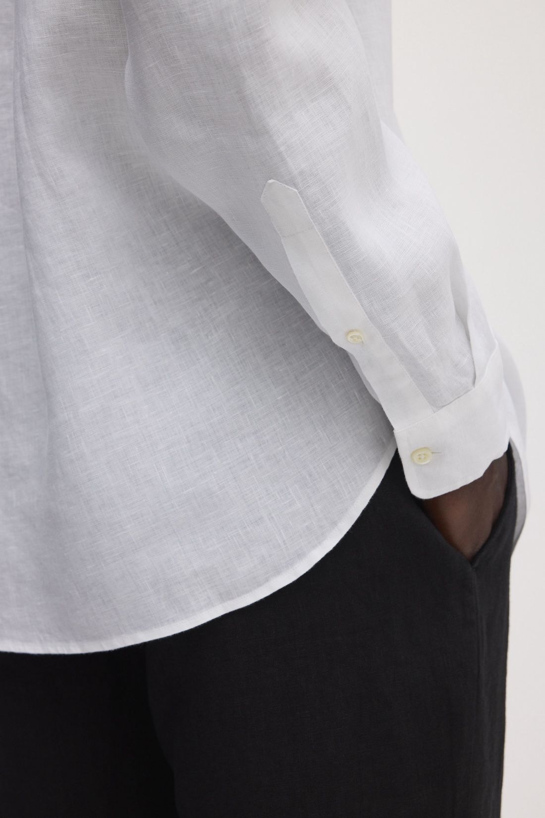 Image number 5 of The Linen Shirt