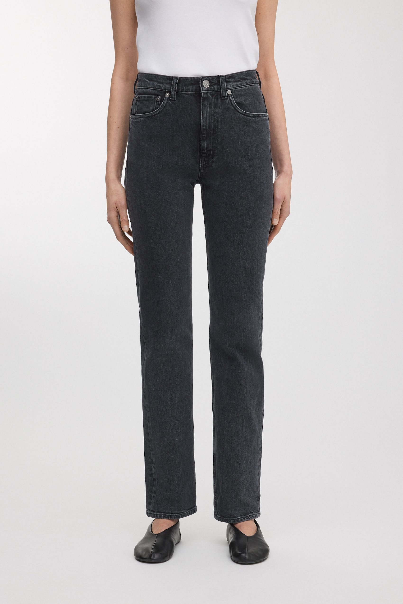 Image number 2 of The Slim Jeans
