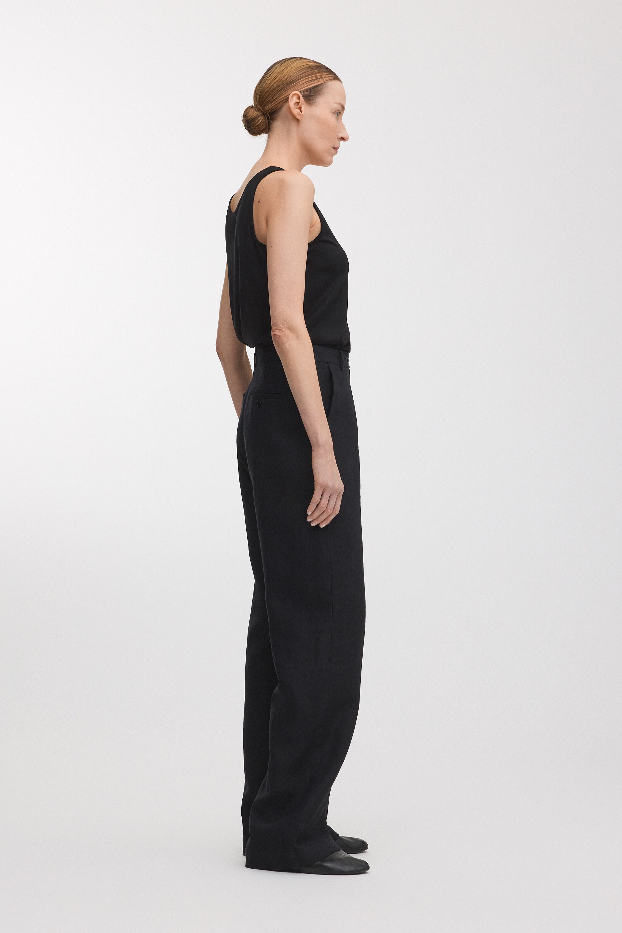 Image number 3 of The Linen Trousers