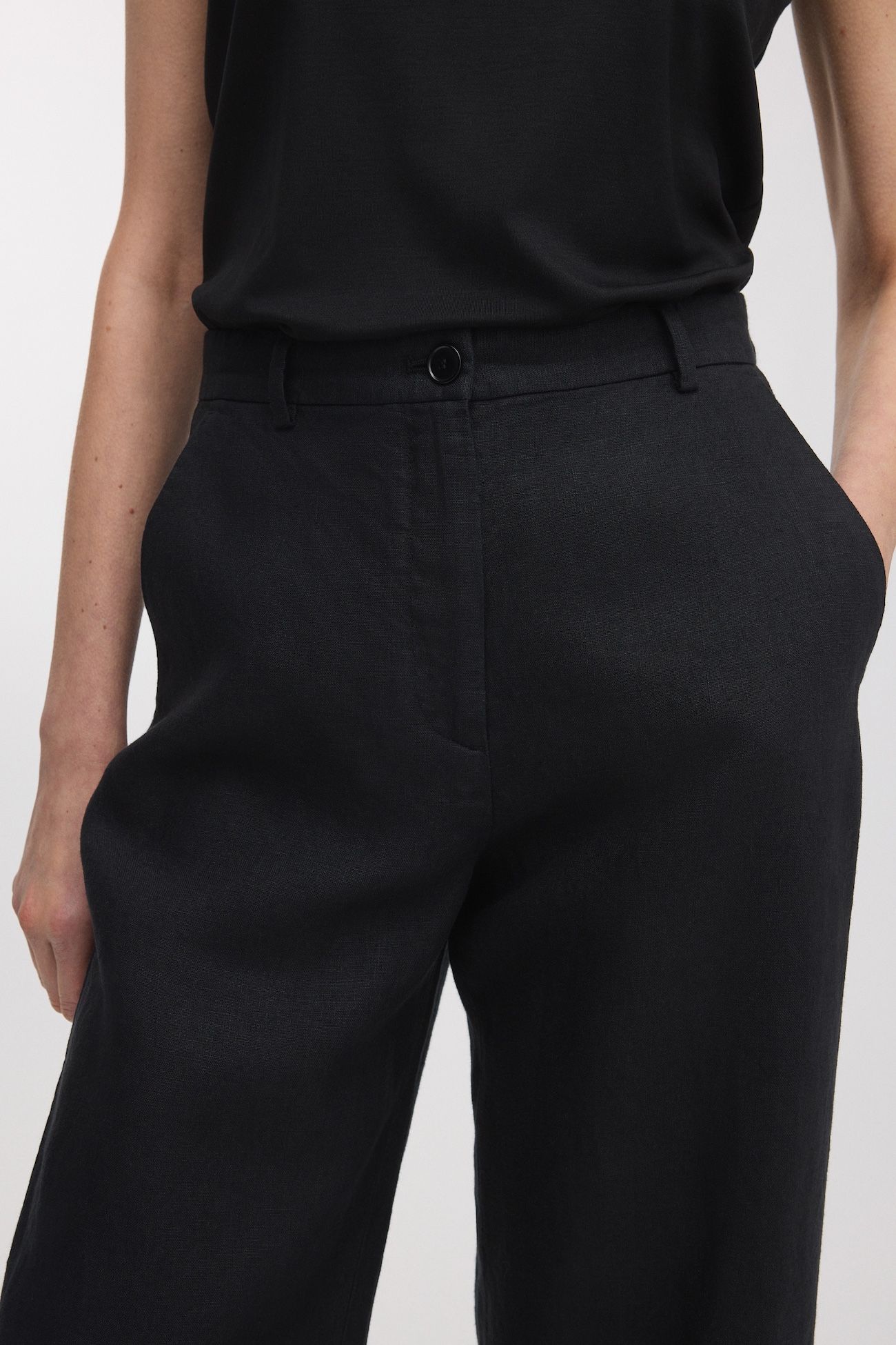 Image number 5 of The Linen Trousers