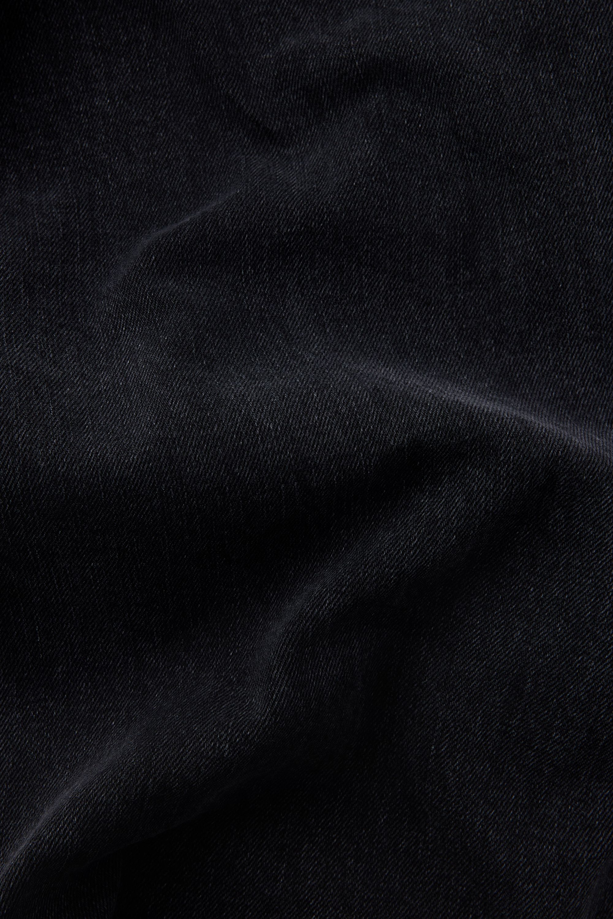 12 1/4oz 3/1 twill denim with 2% recycled elastane