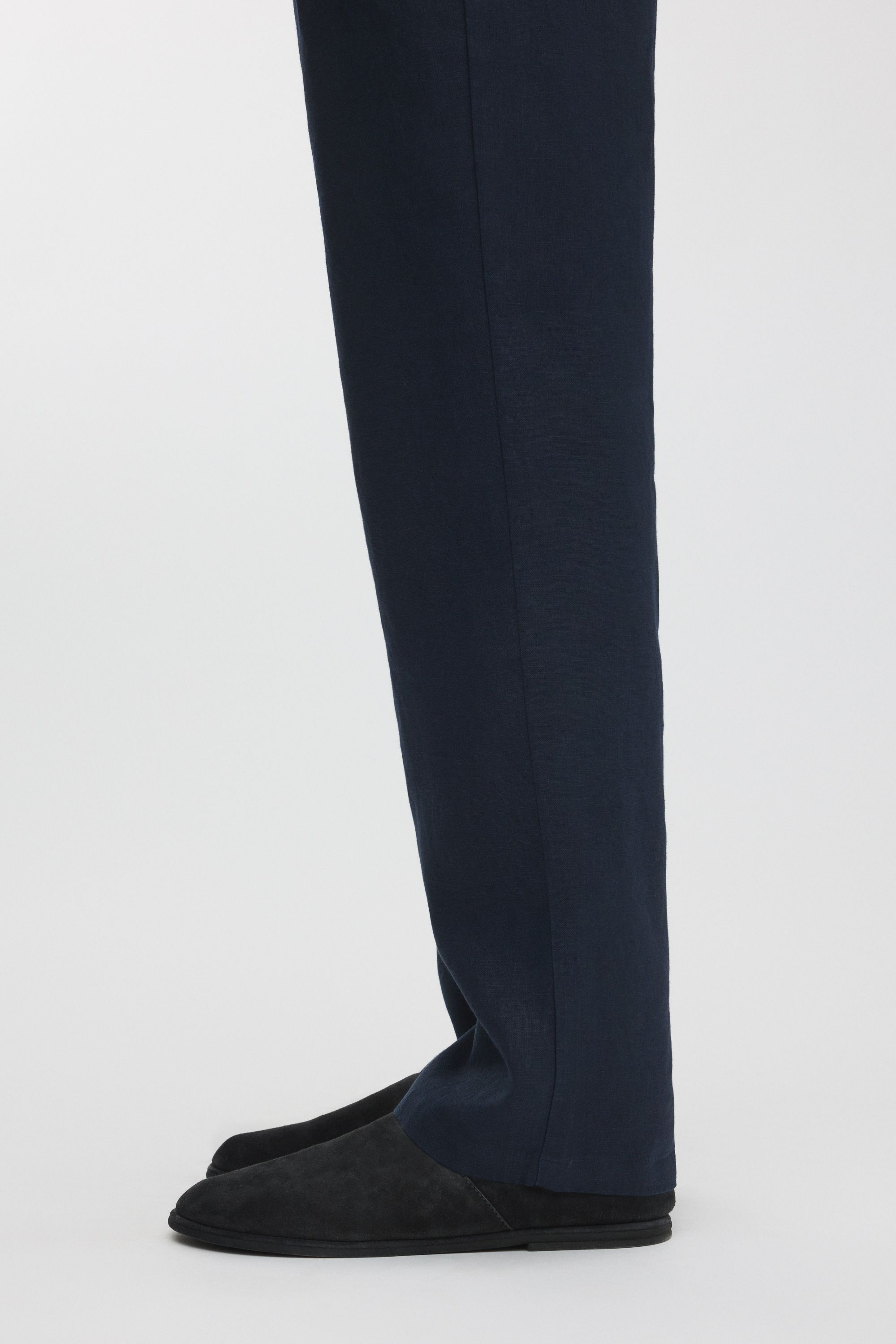Loose fit, straight leg