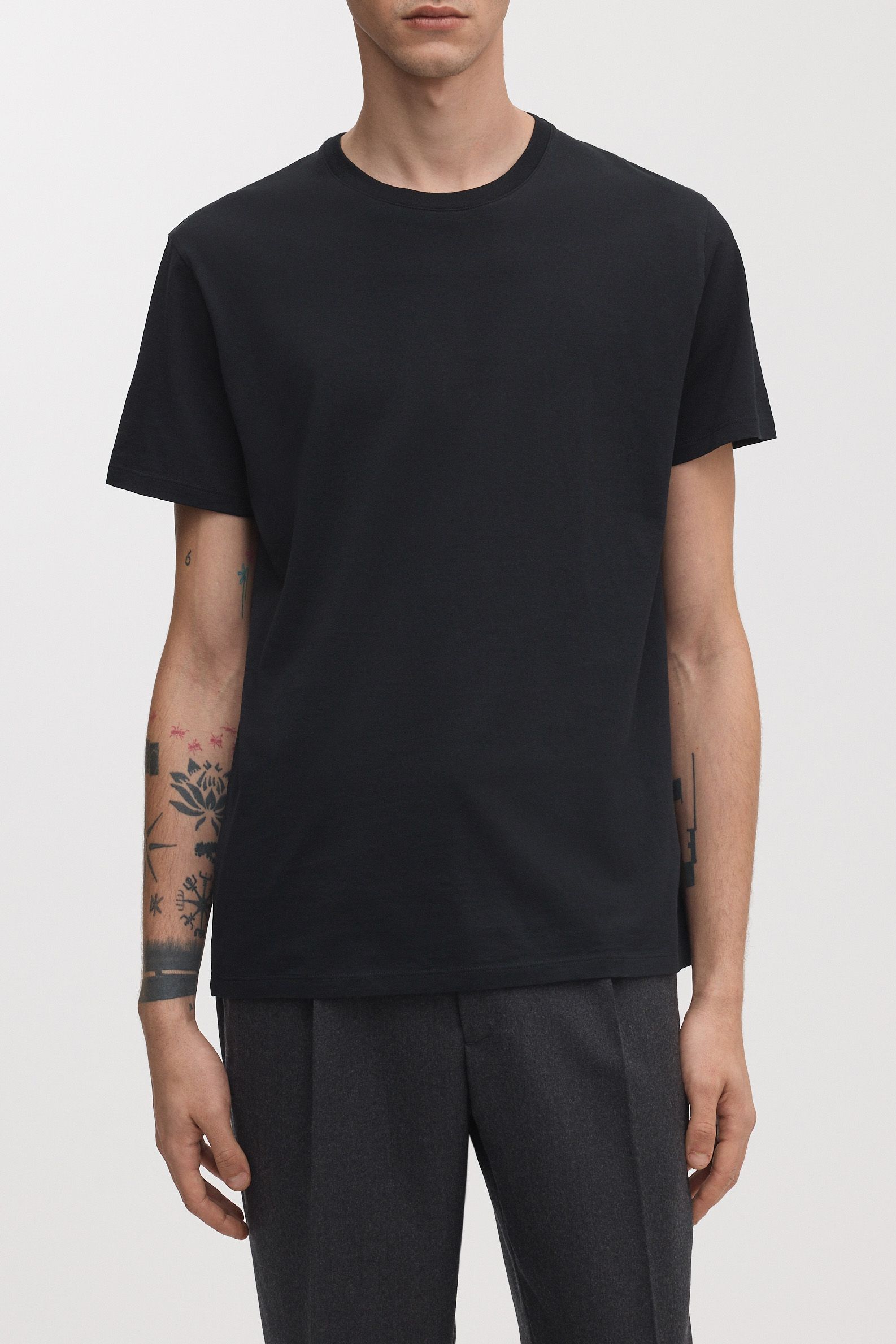 Image number 3 of The Lightweight T-Shirt v2.0 - Archive