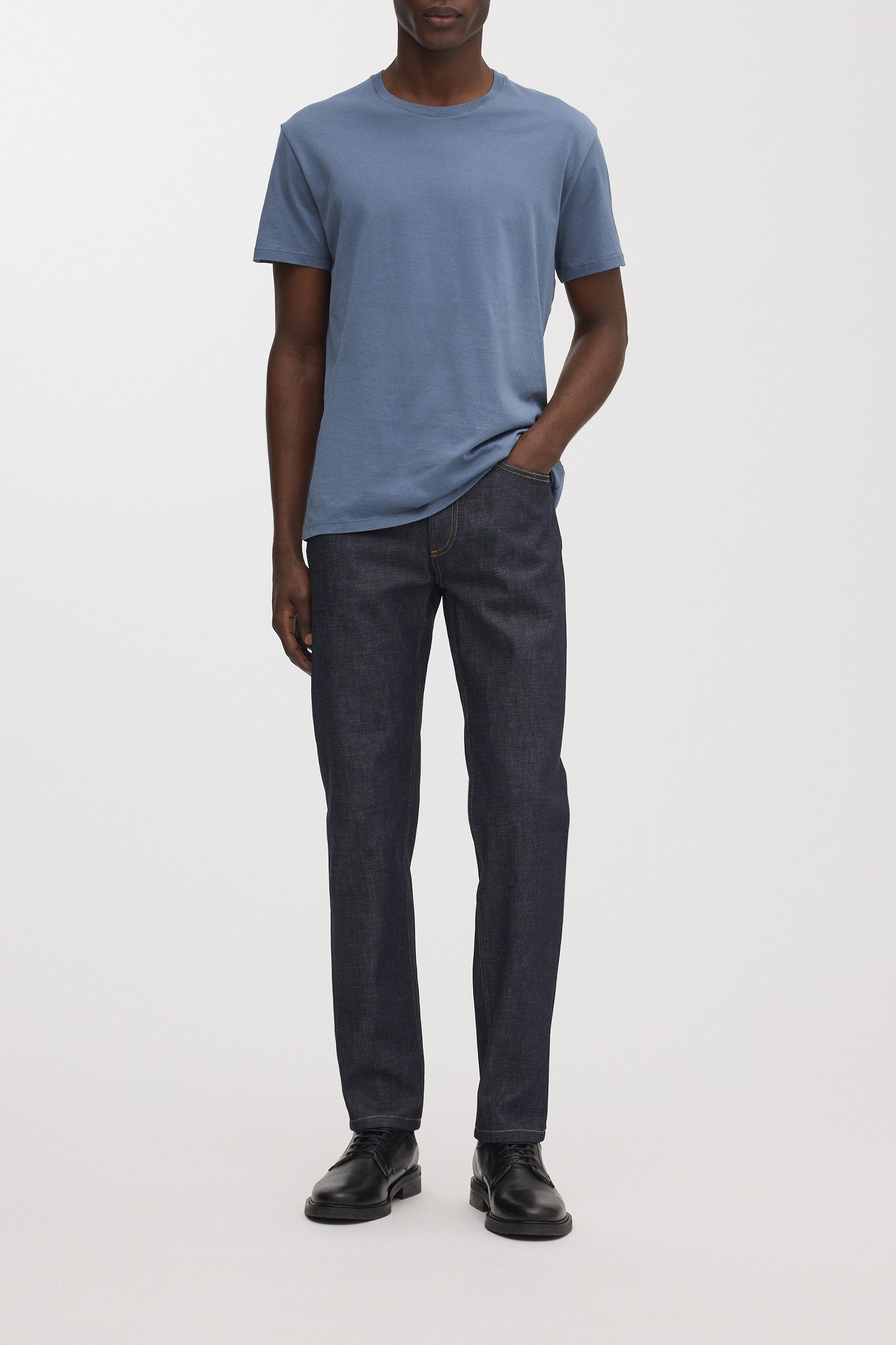 Image number 2 of The Lightweight T-Shirt v2.0 - Archive