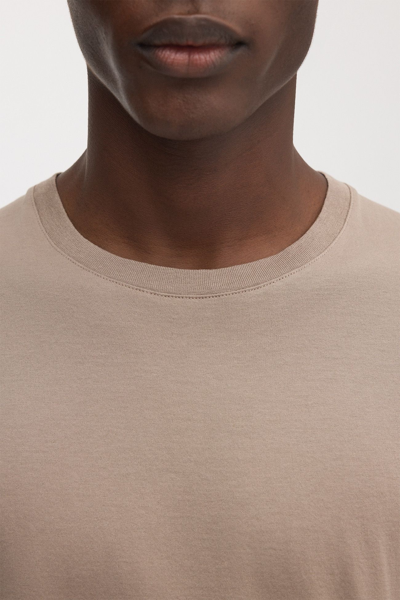 Image number 5 of The Lightweight T-Shirt v2.0 - Archive