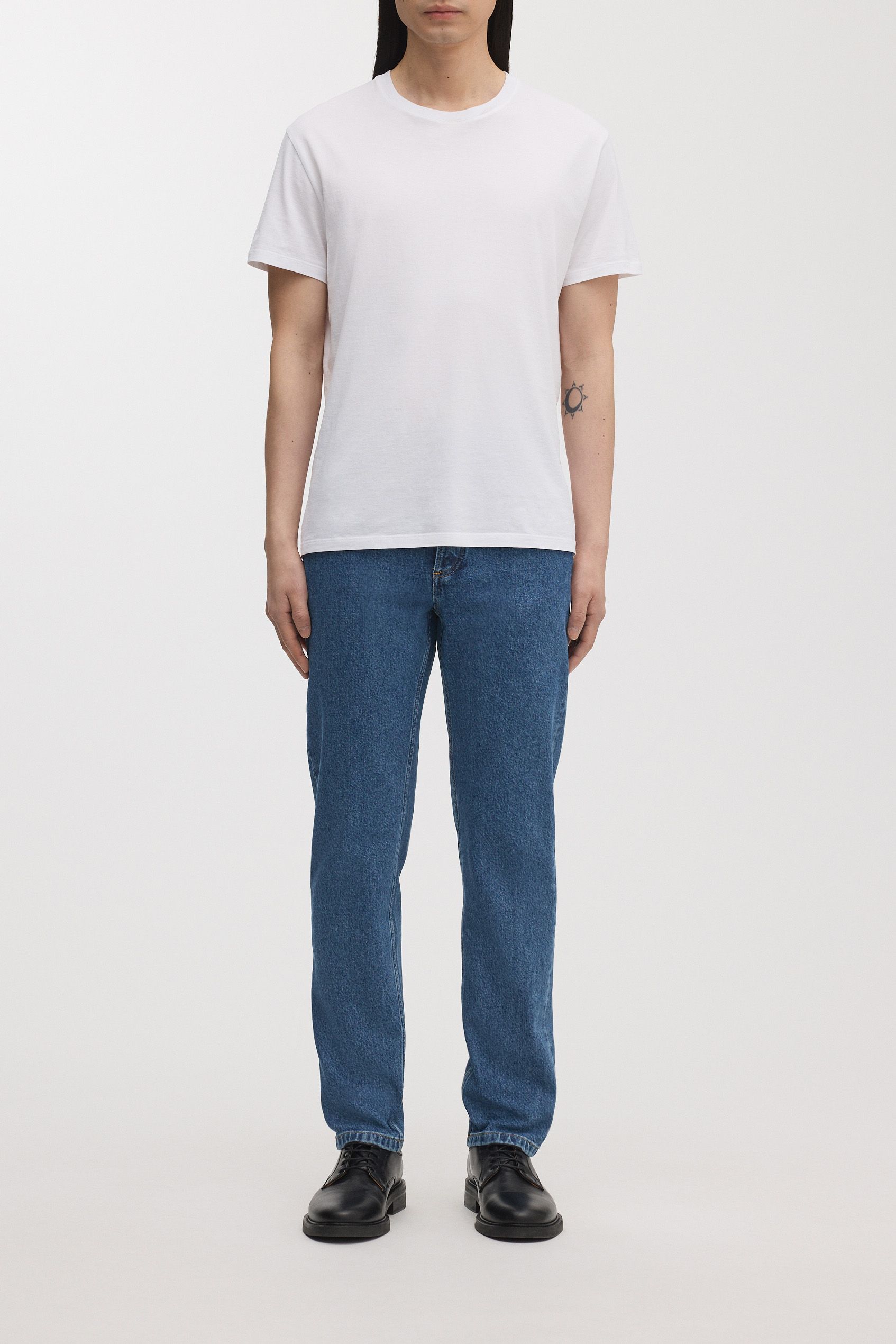 Image number 2 of The Lightweight T-Shirt v2.0 - Archive