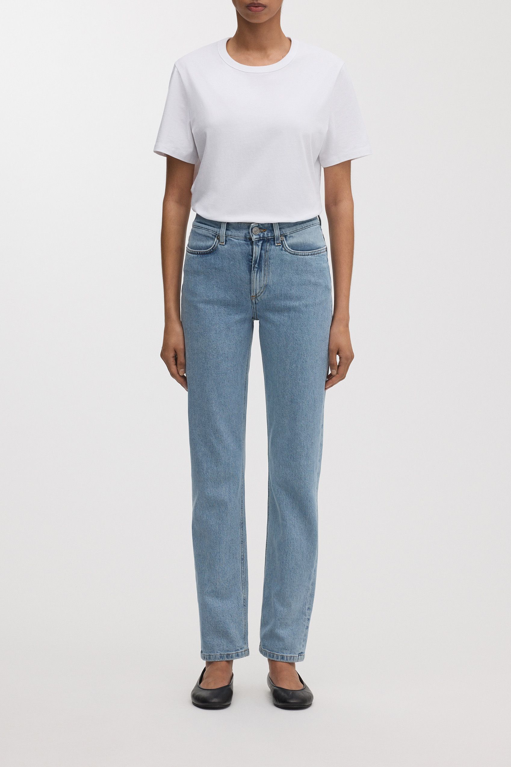 Image number 2 of The Standard Jeans v2.0 - Archive
