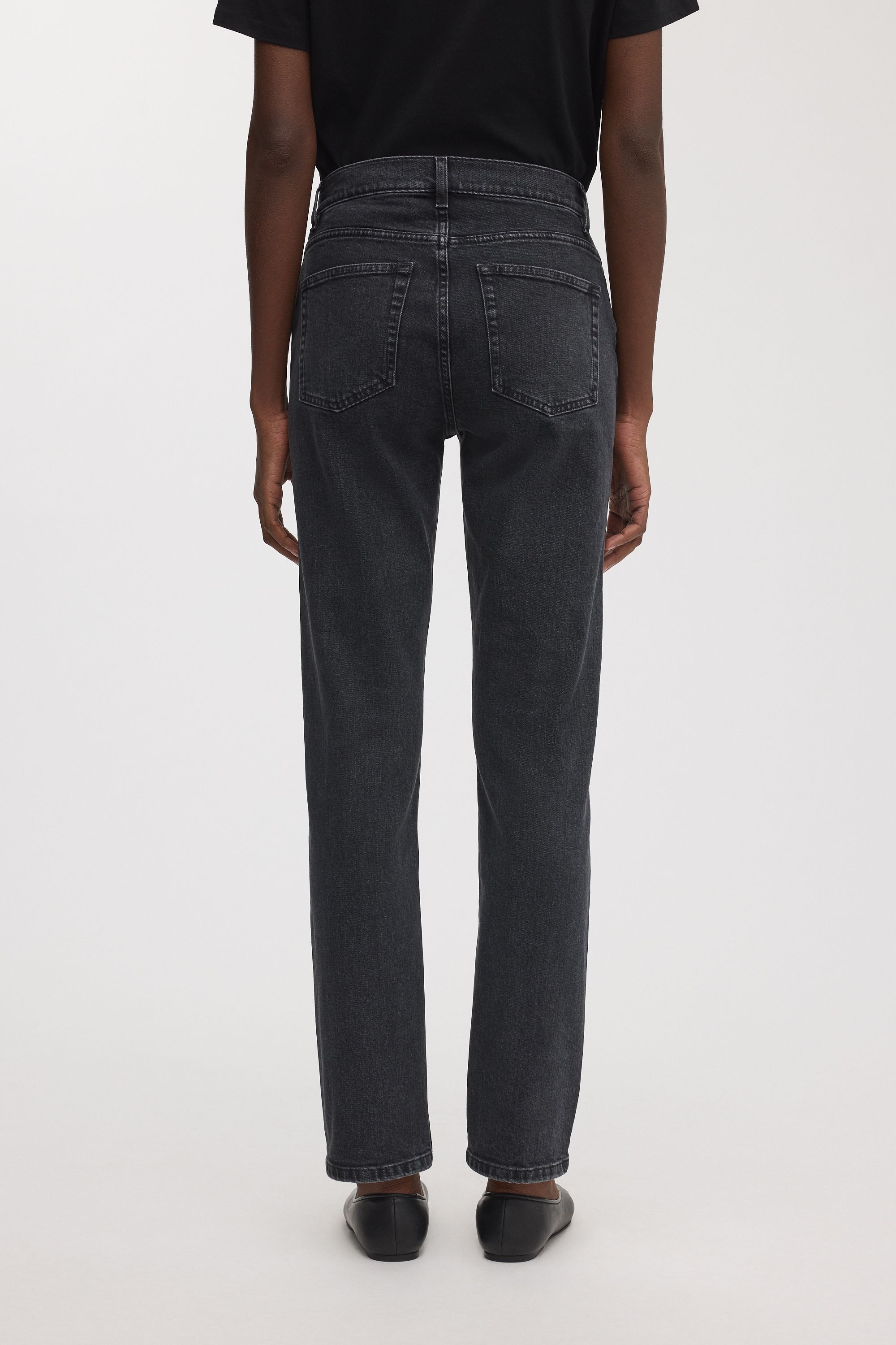 Image number 4 of The Standard Jeans v1.0 - Archive