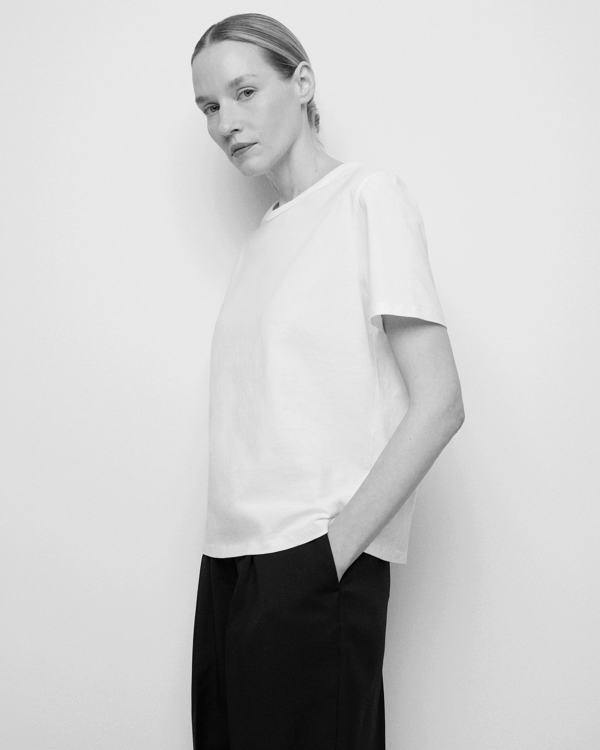 Image number 8 of The T-Shirt