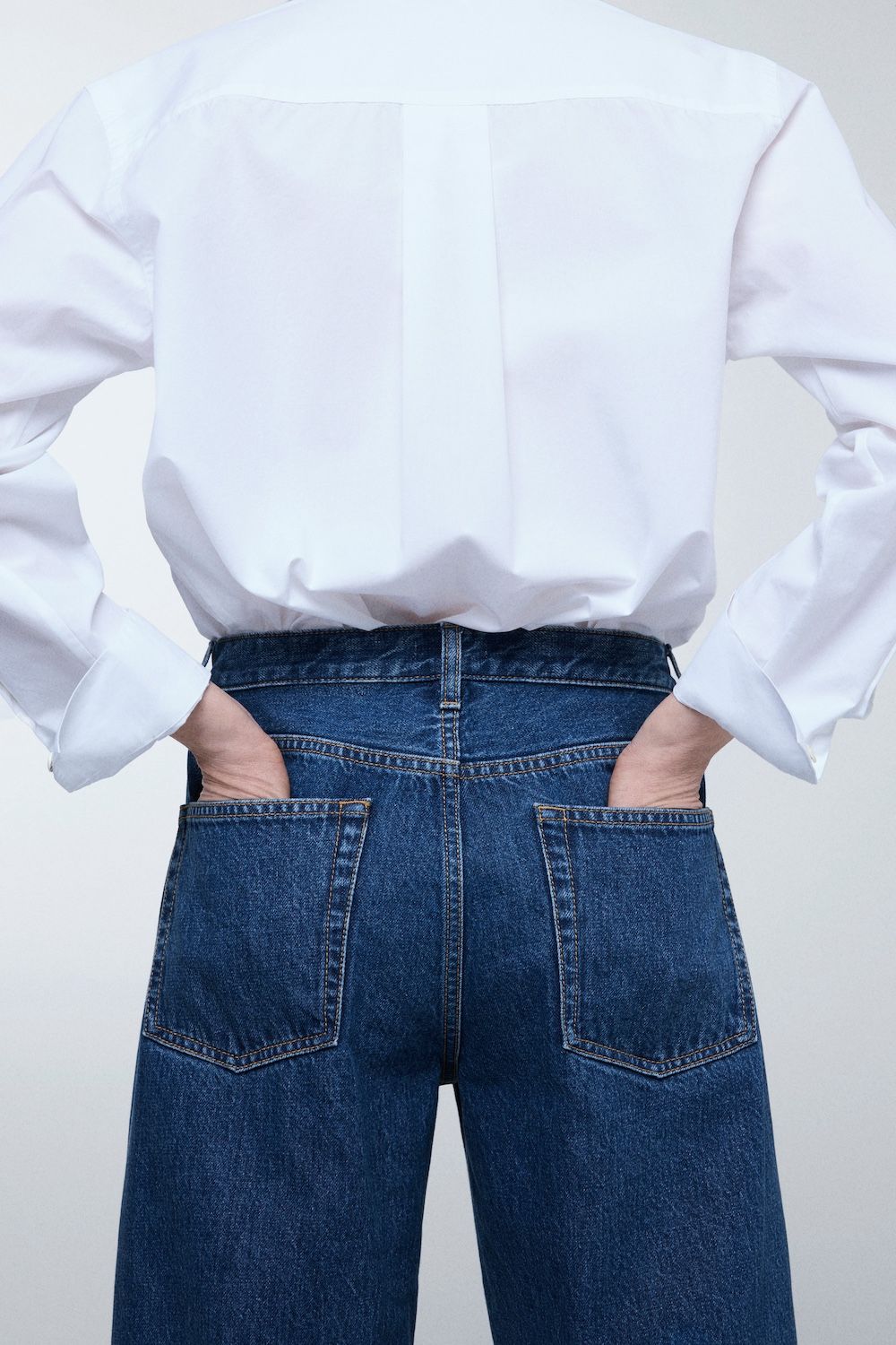 Image number 9 of The Loose Jeans