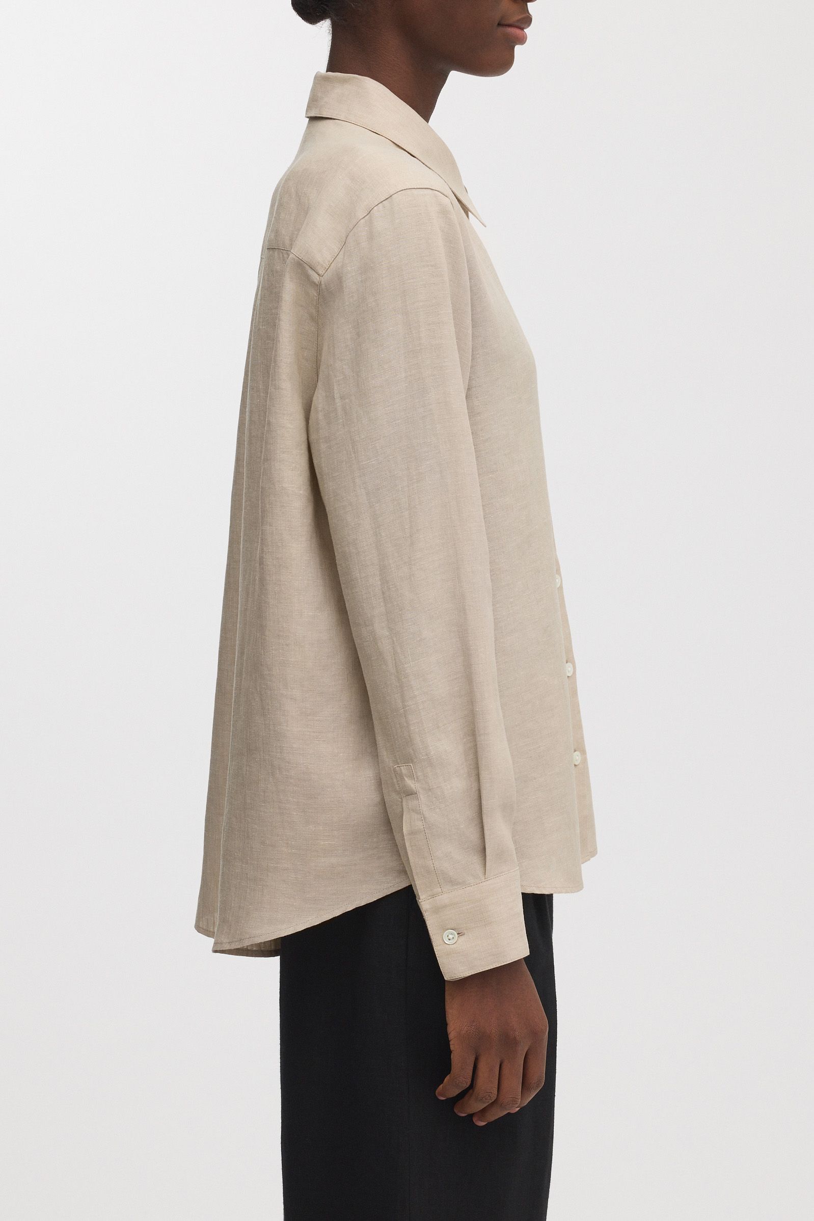 Image number 3 of The Linen Shirt v1.0 - Archive