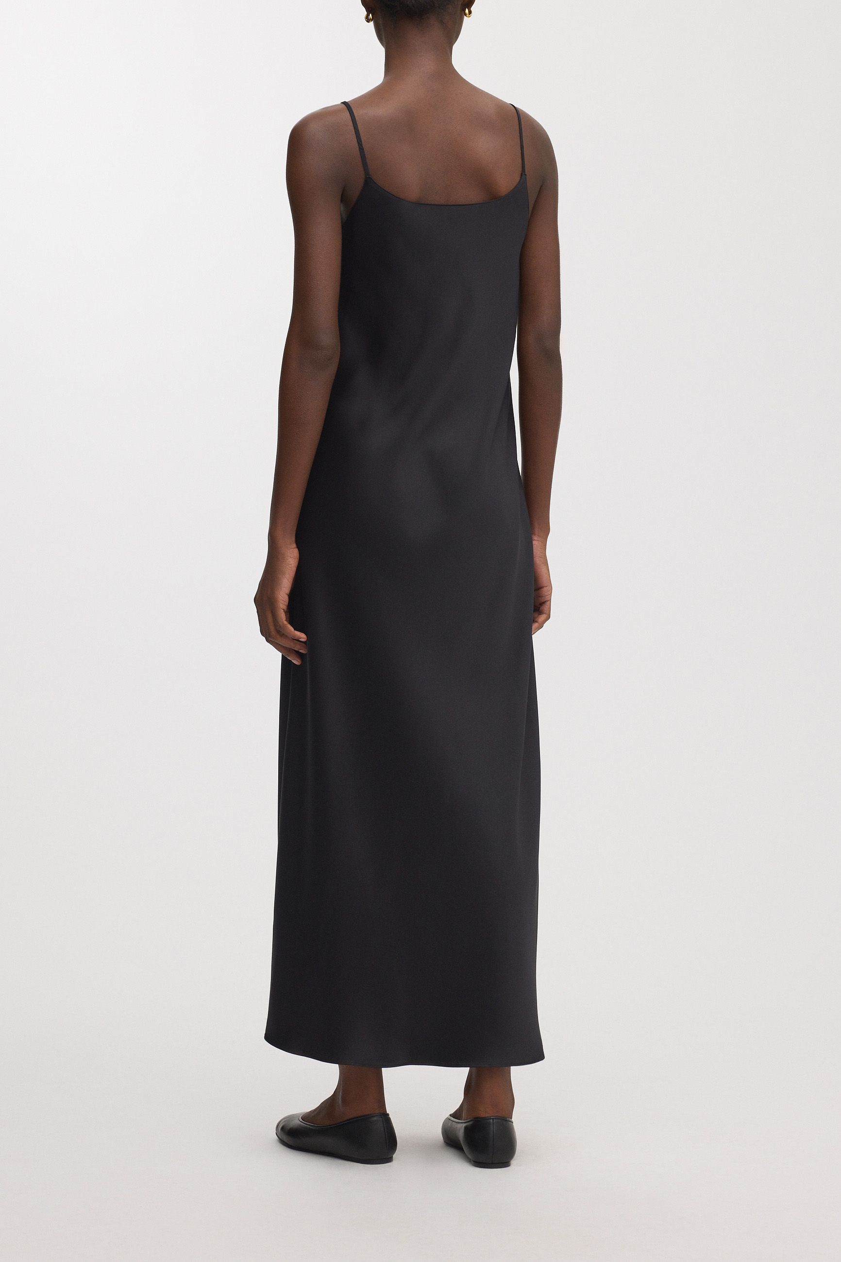 Image number 4 of The Slip Dress v1.0 - Archive