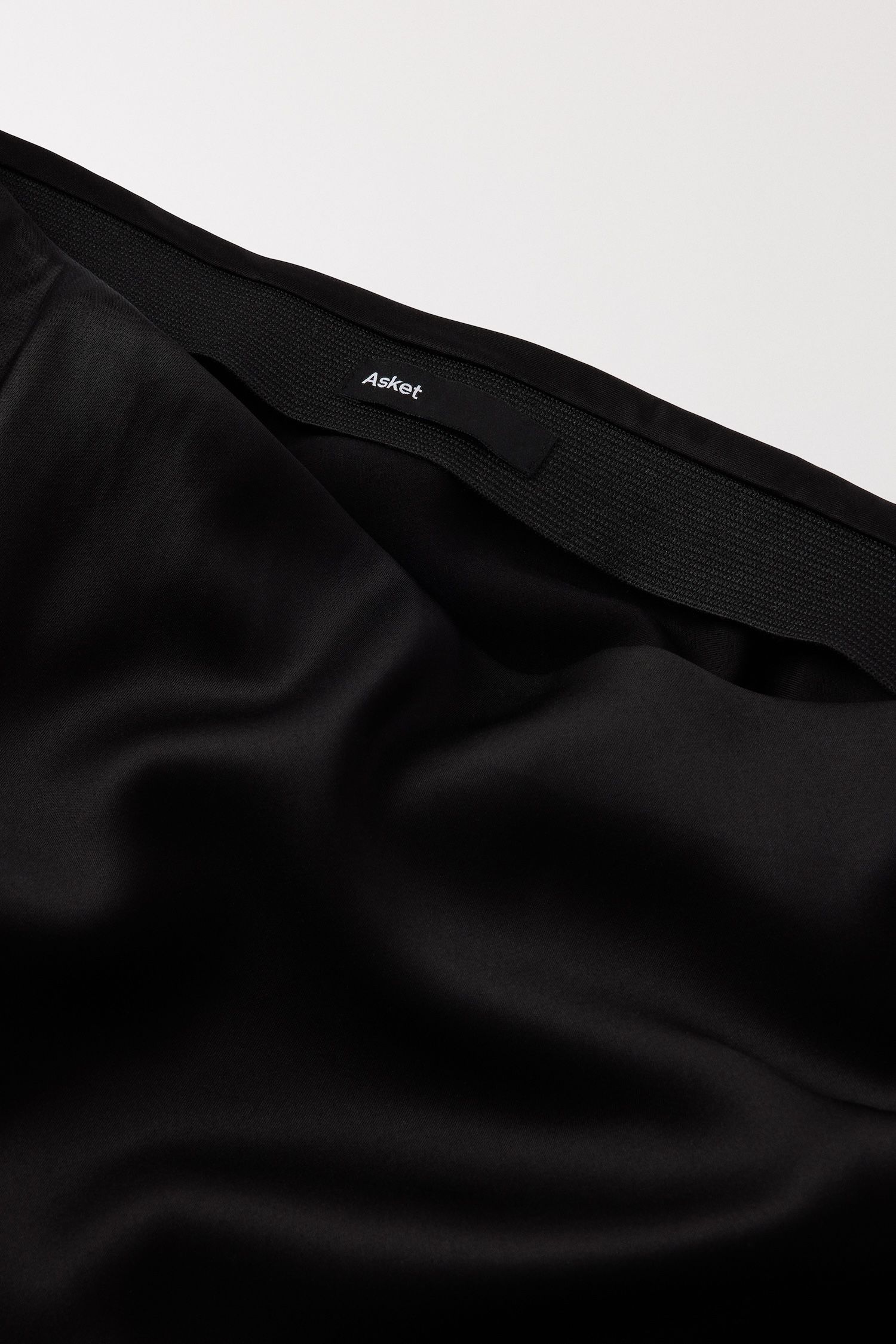 Elasticated interior waistband