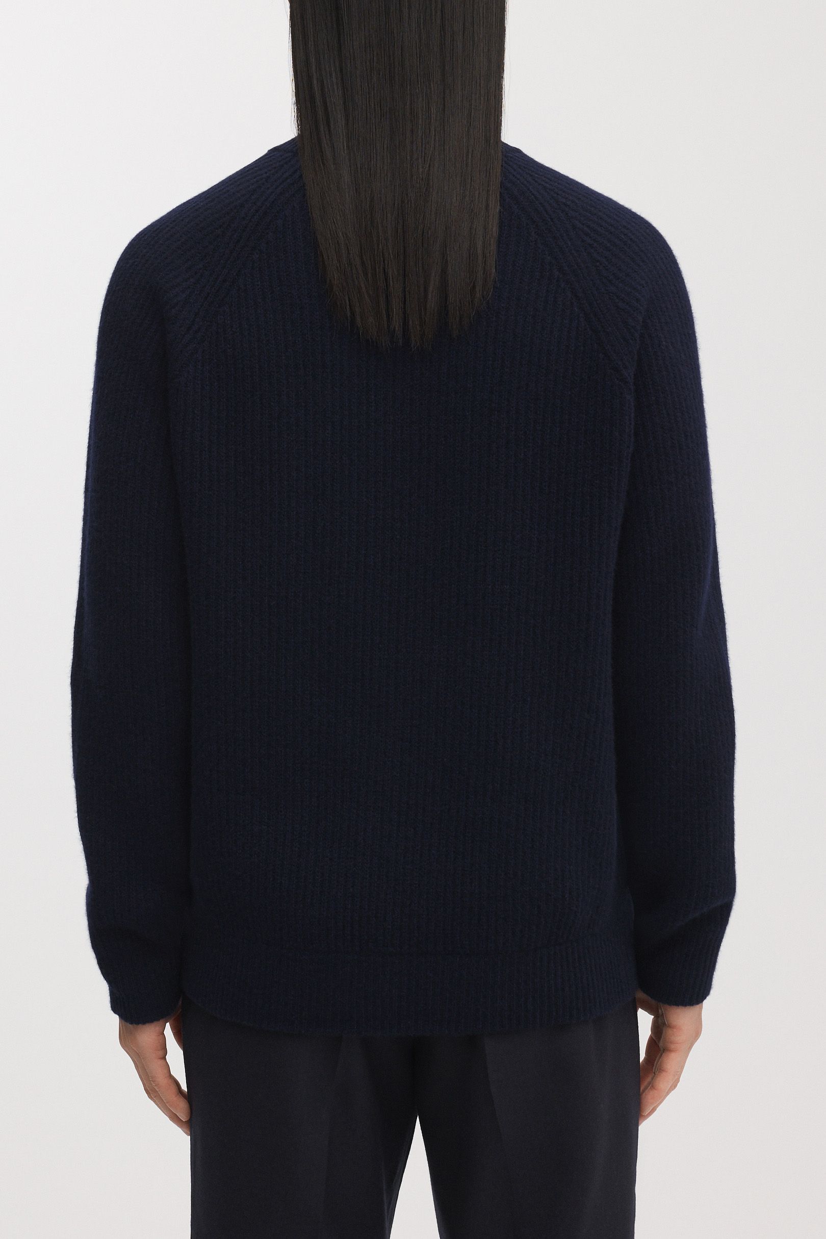 Image number 4 of The Heavy Wool Sweater v1.0 - Archive