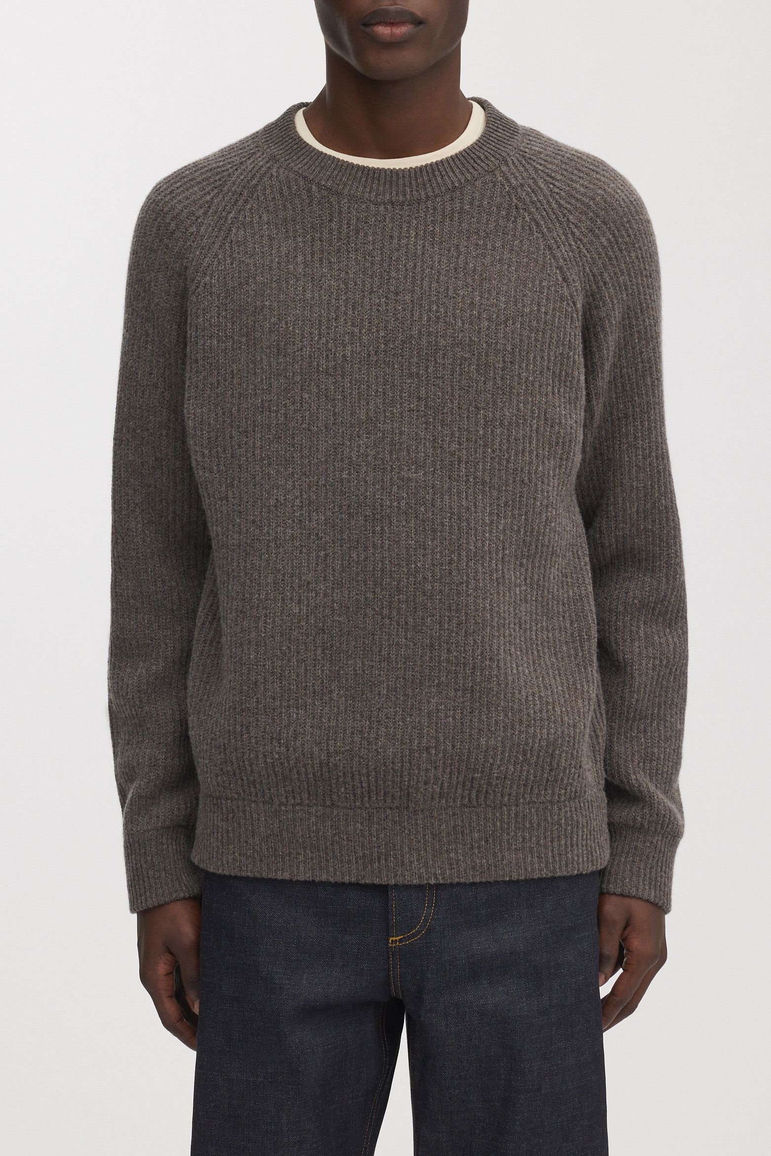 Image number 2 of The Heavy Wool Sweater v1.0 - Archive