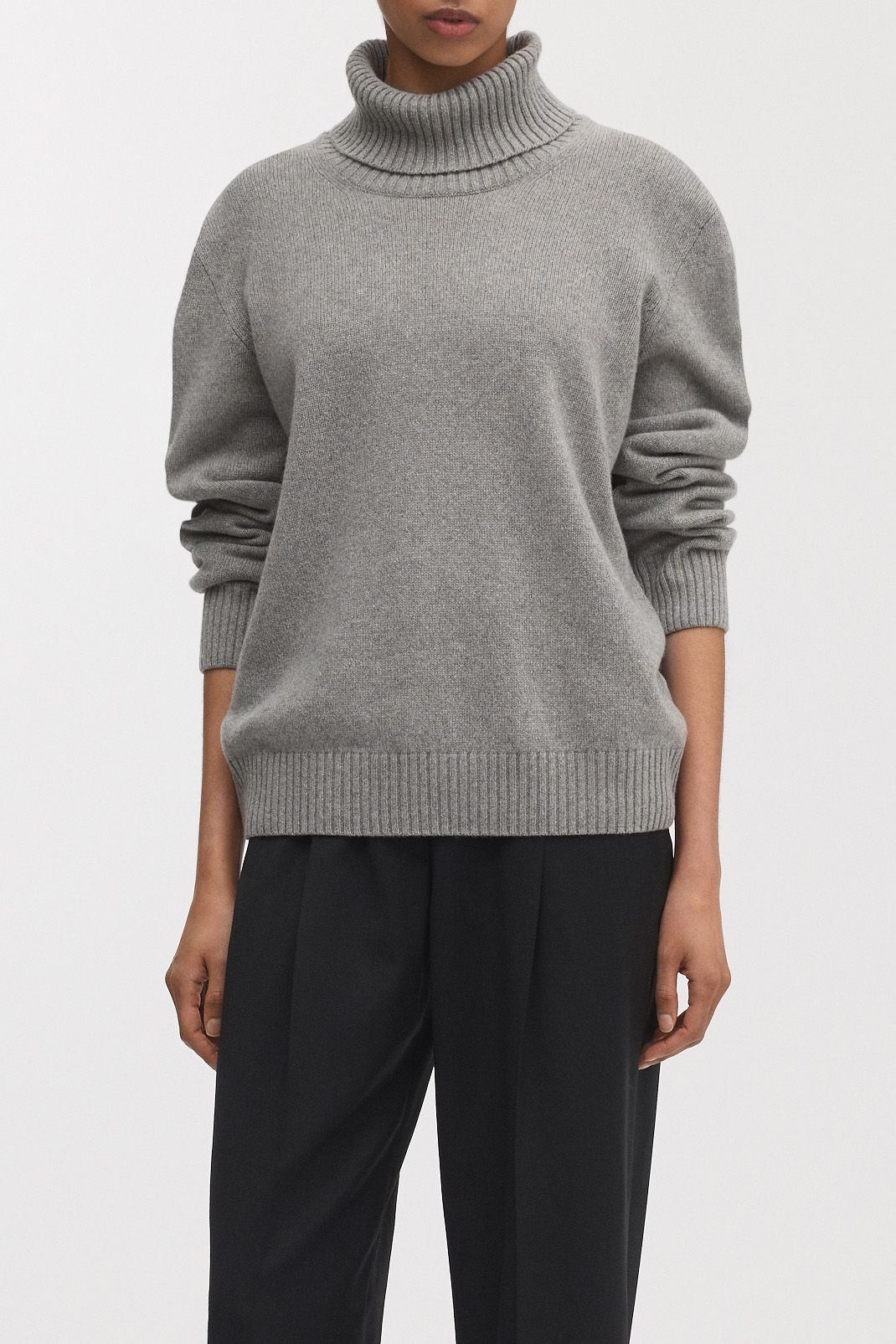 Image number 2 of The Cashmere Roll Neck v1.0 - Archive