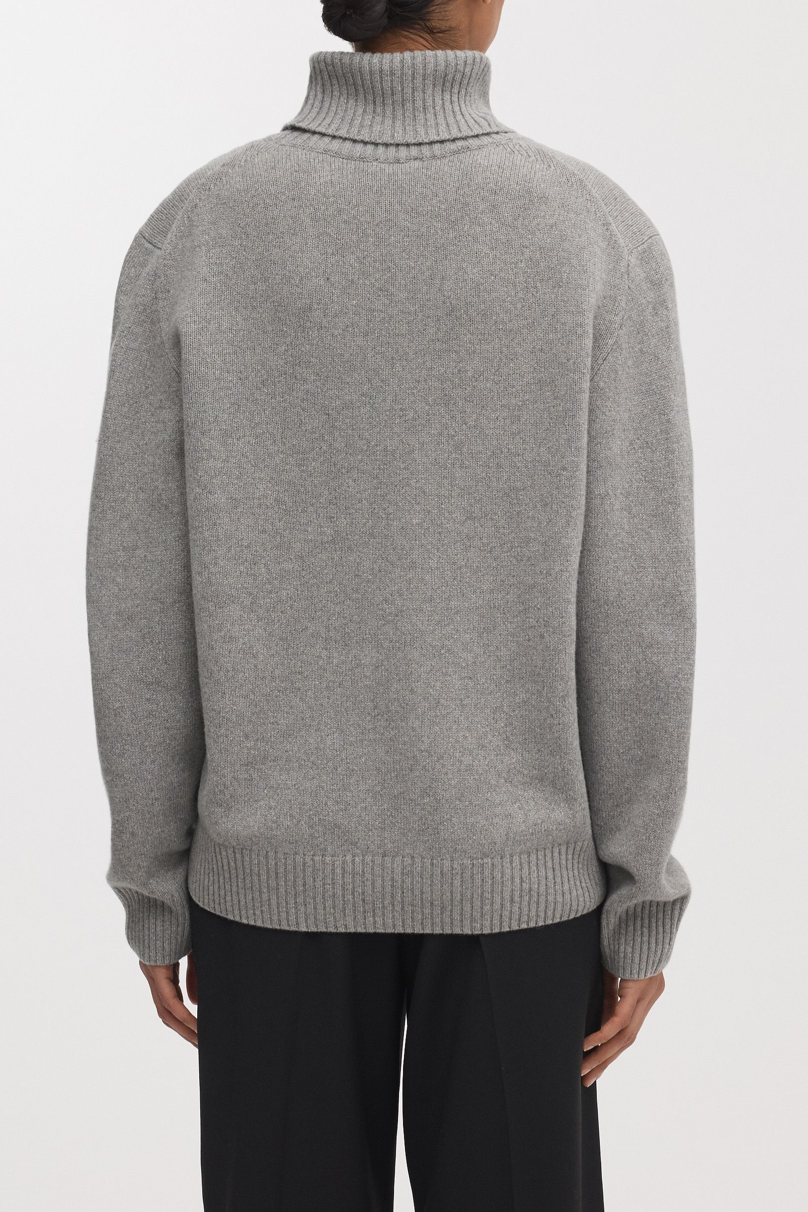 Image number 3 of The Cashmere Roll Neck v1.0 - Archive
