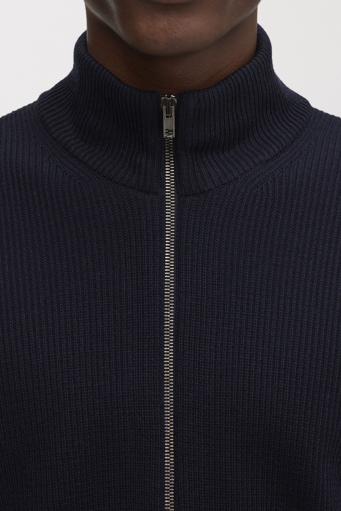 Image number 5 of The Merino Zip Cardigan v1.3 - Archive